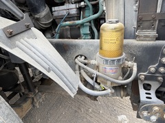 2007 VOLVO VNM - Image 23