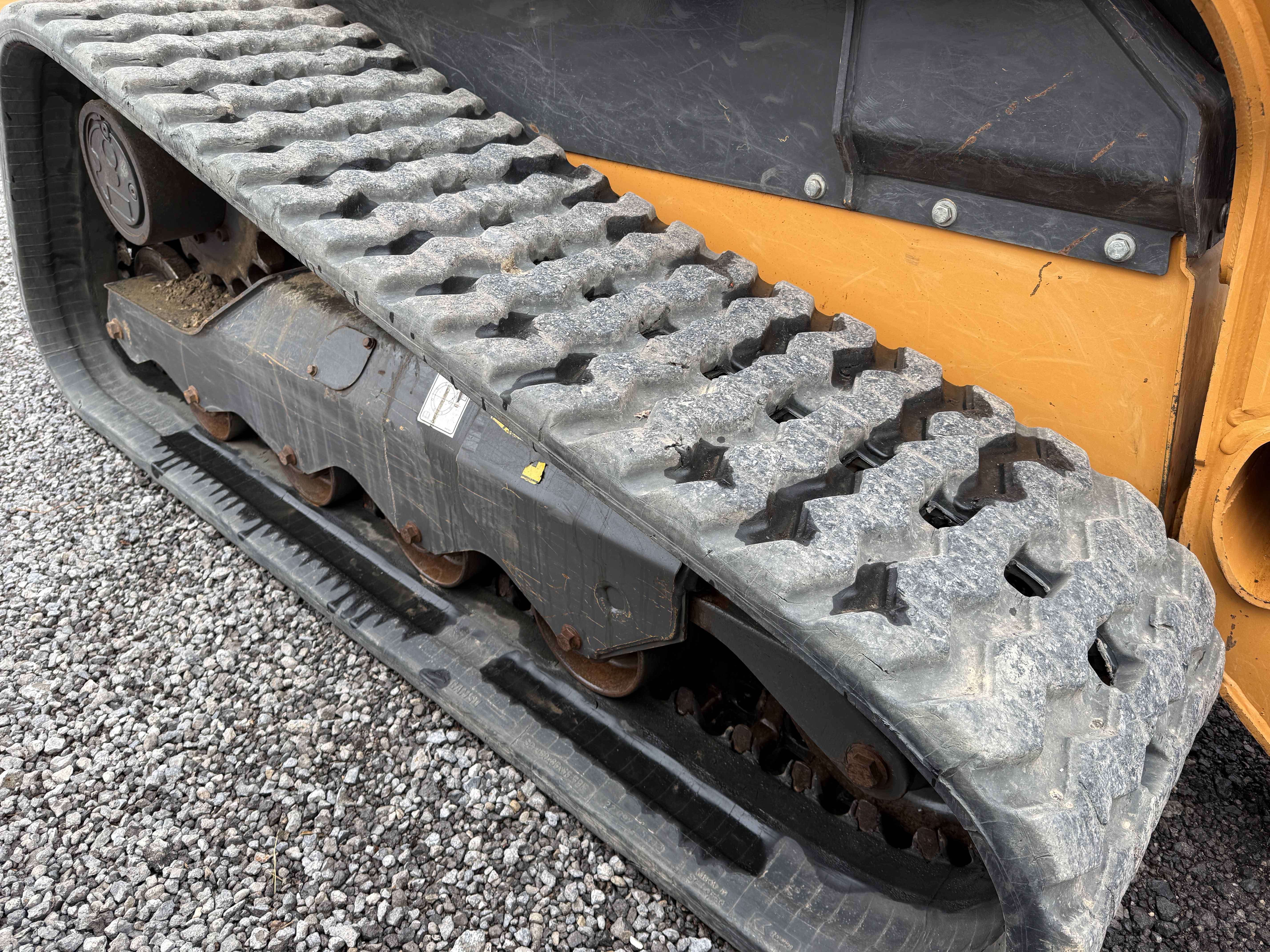 2022 CASE TV370B - view 13 of 24