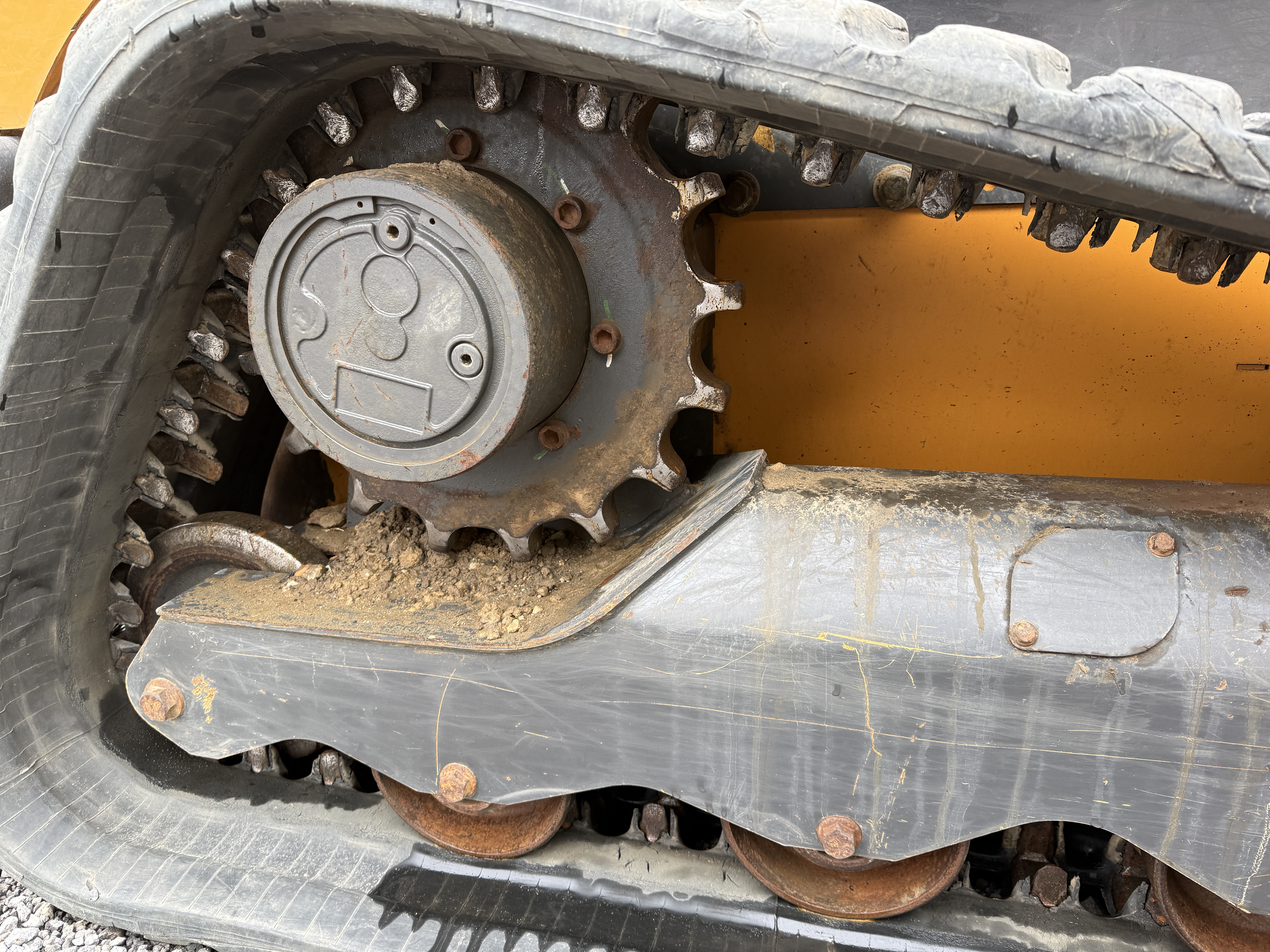 2022 CASE TV370B - view 15 of 24