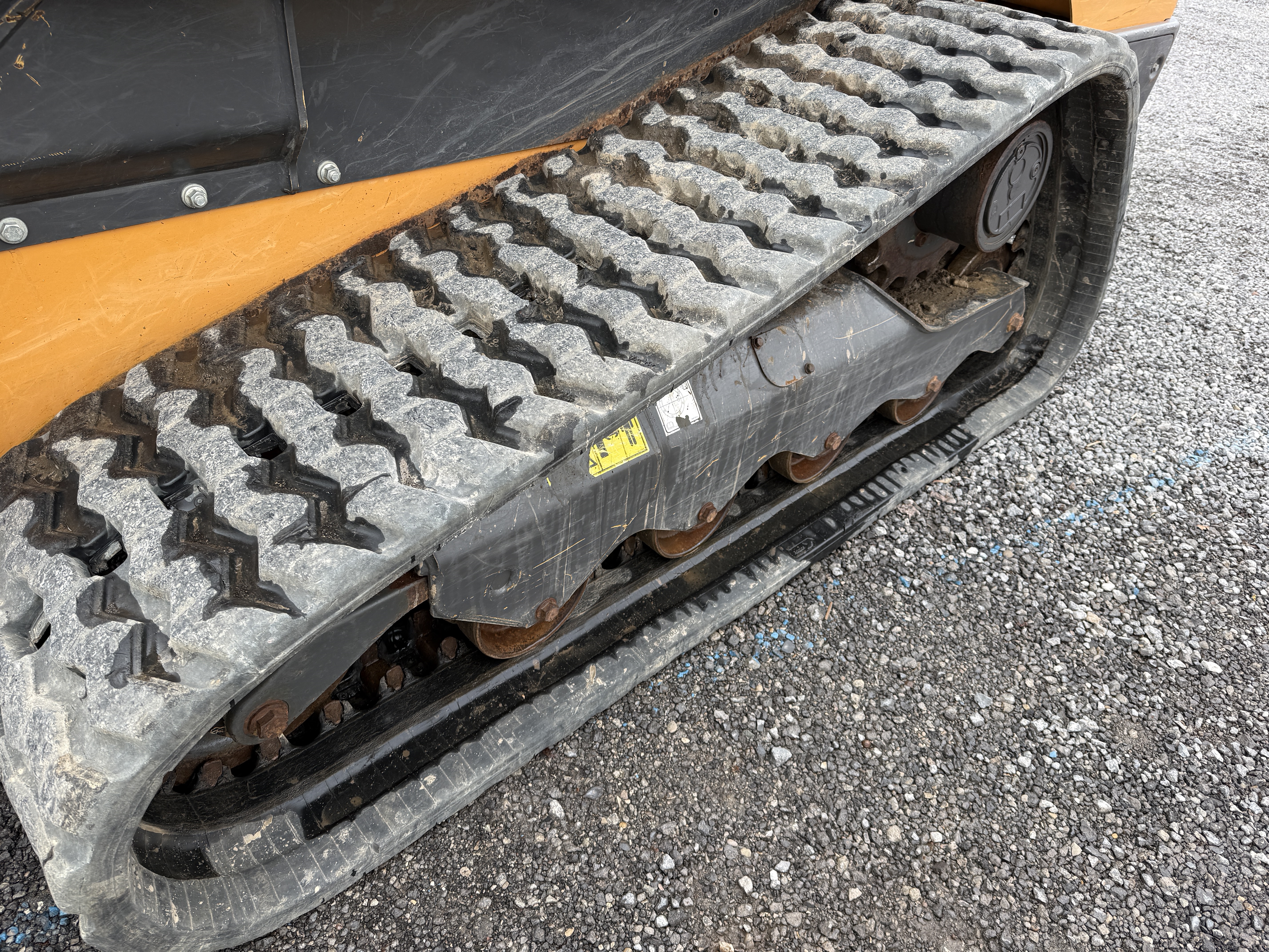 2022 CASE TV370B - view 16 of 24