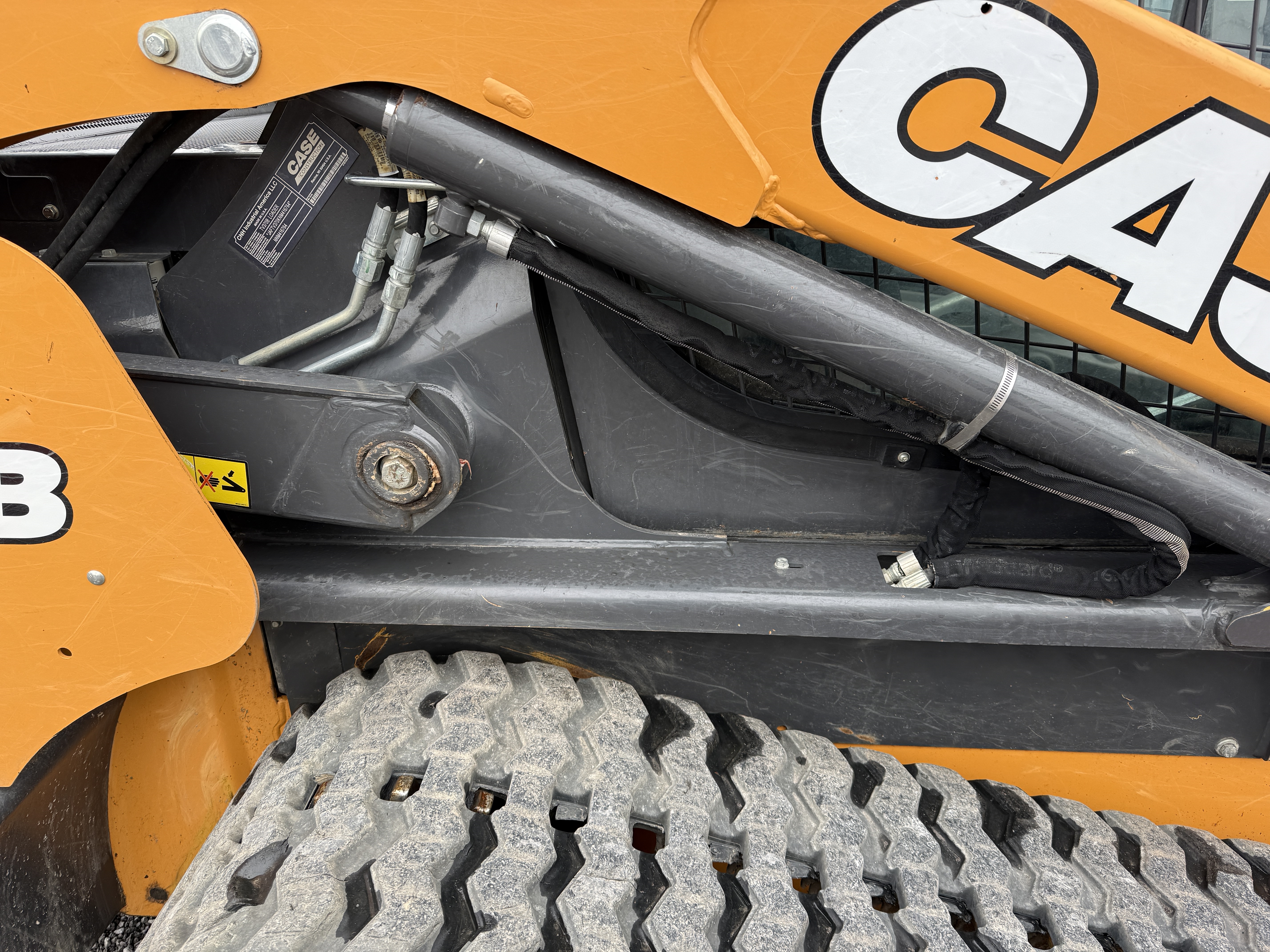 2022 CASE TV370B - Image 11