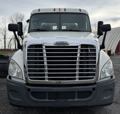 2017 FREIGHTLINER Cascadia 125 Evolution - Image 9