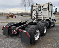 2017 FREIGHTLINER Cascadia 125 Evolution - Image 6