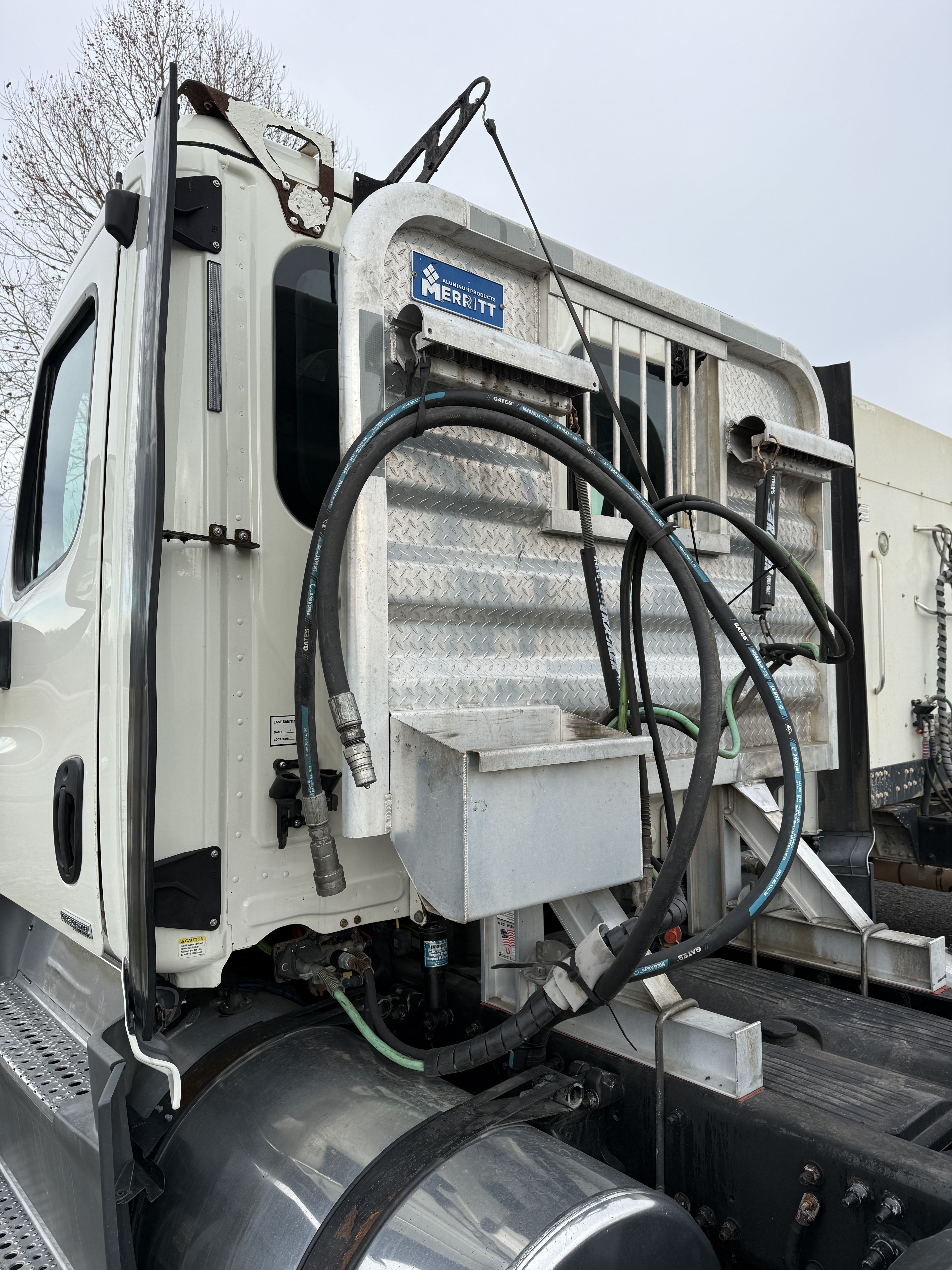 2017 FREIGHTLINER Cascadia 125 Evolution - Image 11