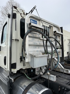 2017 FREIGHTLINER Cascadia 125 Evolution - Image 11