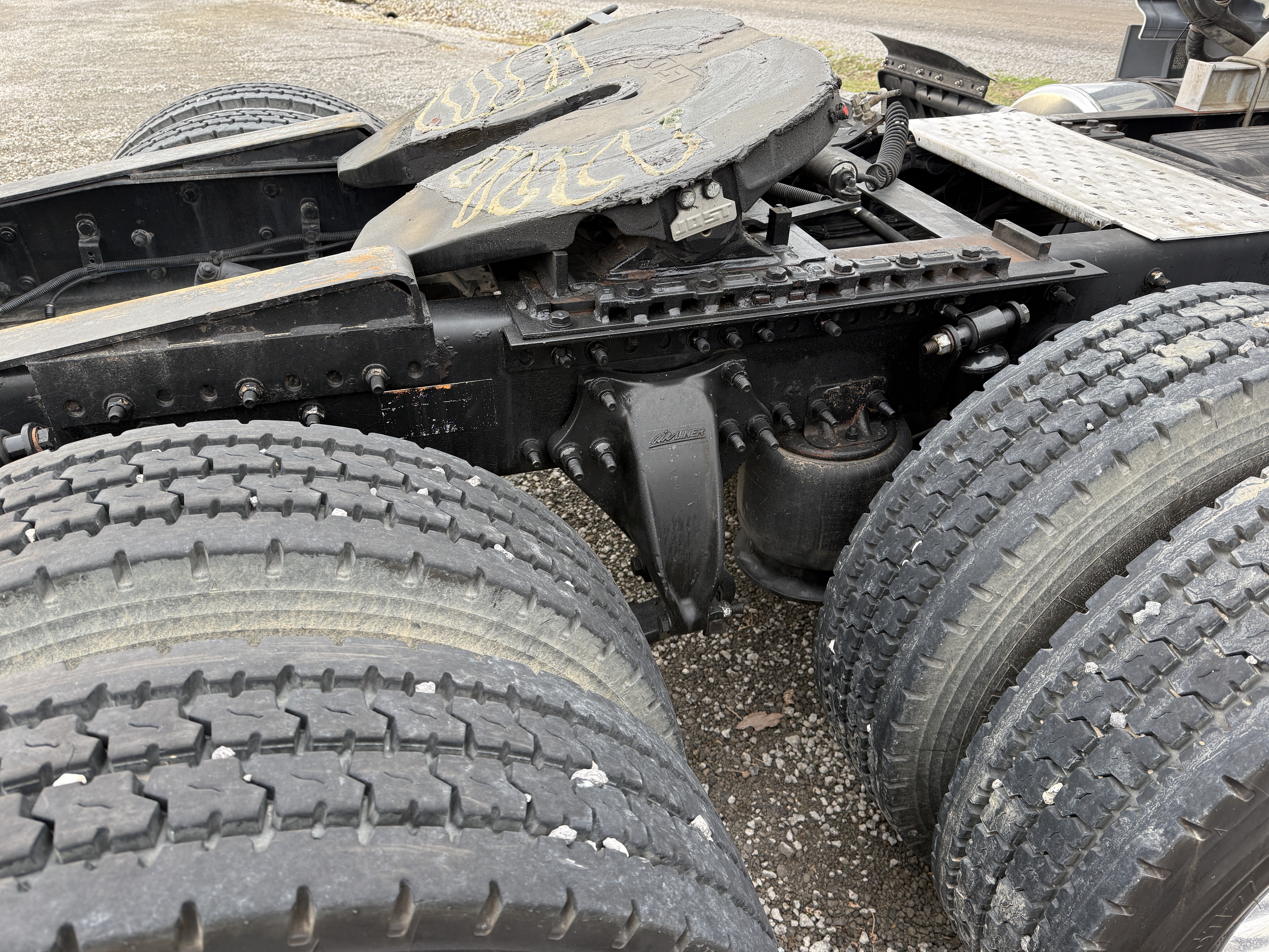 2017 FREIGHTLINER Cascadia 125 Evolution - Image 14