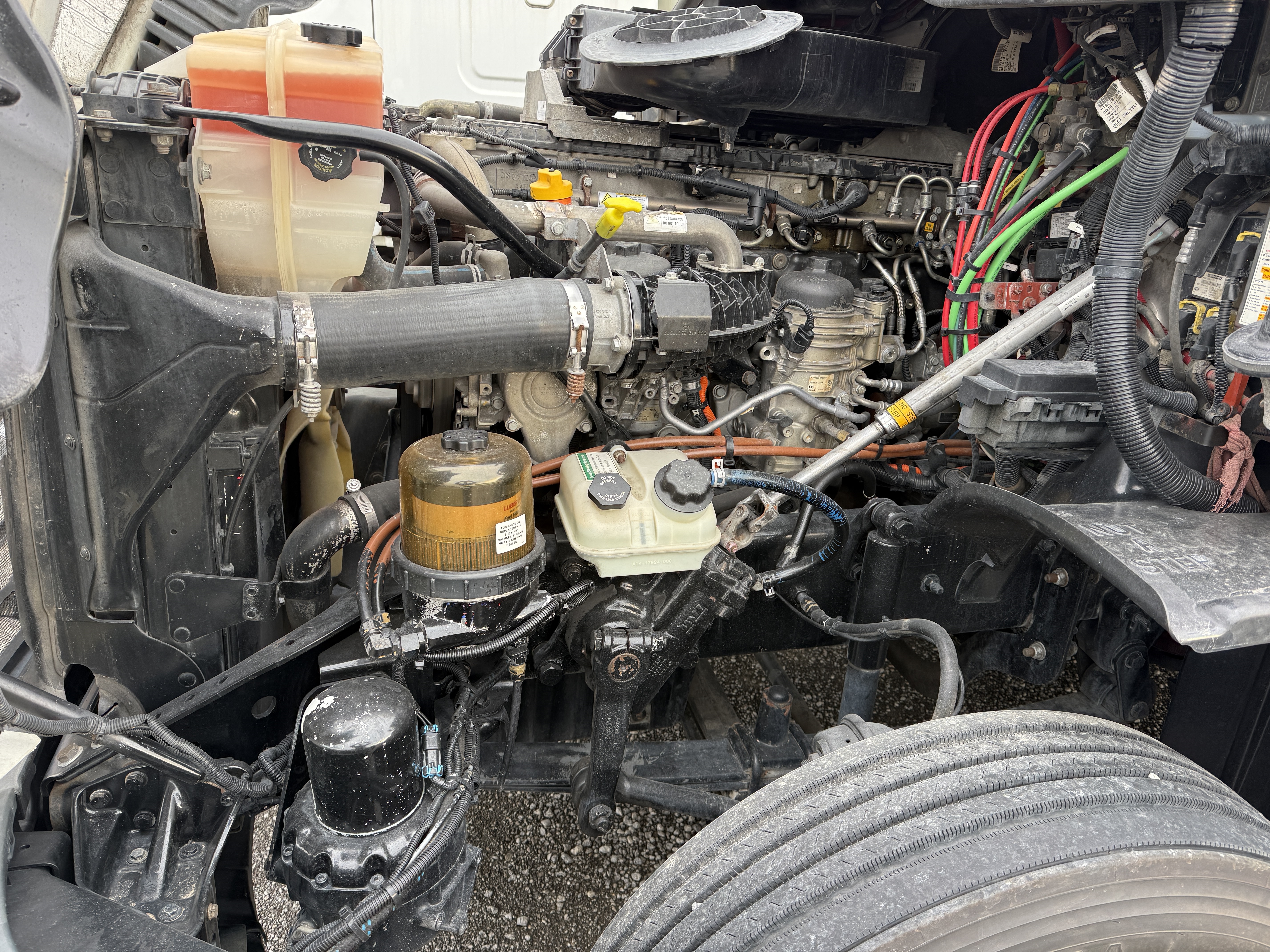 2017 FREIGHTLINER Cascadia 125 Evolution - Image 25