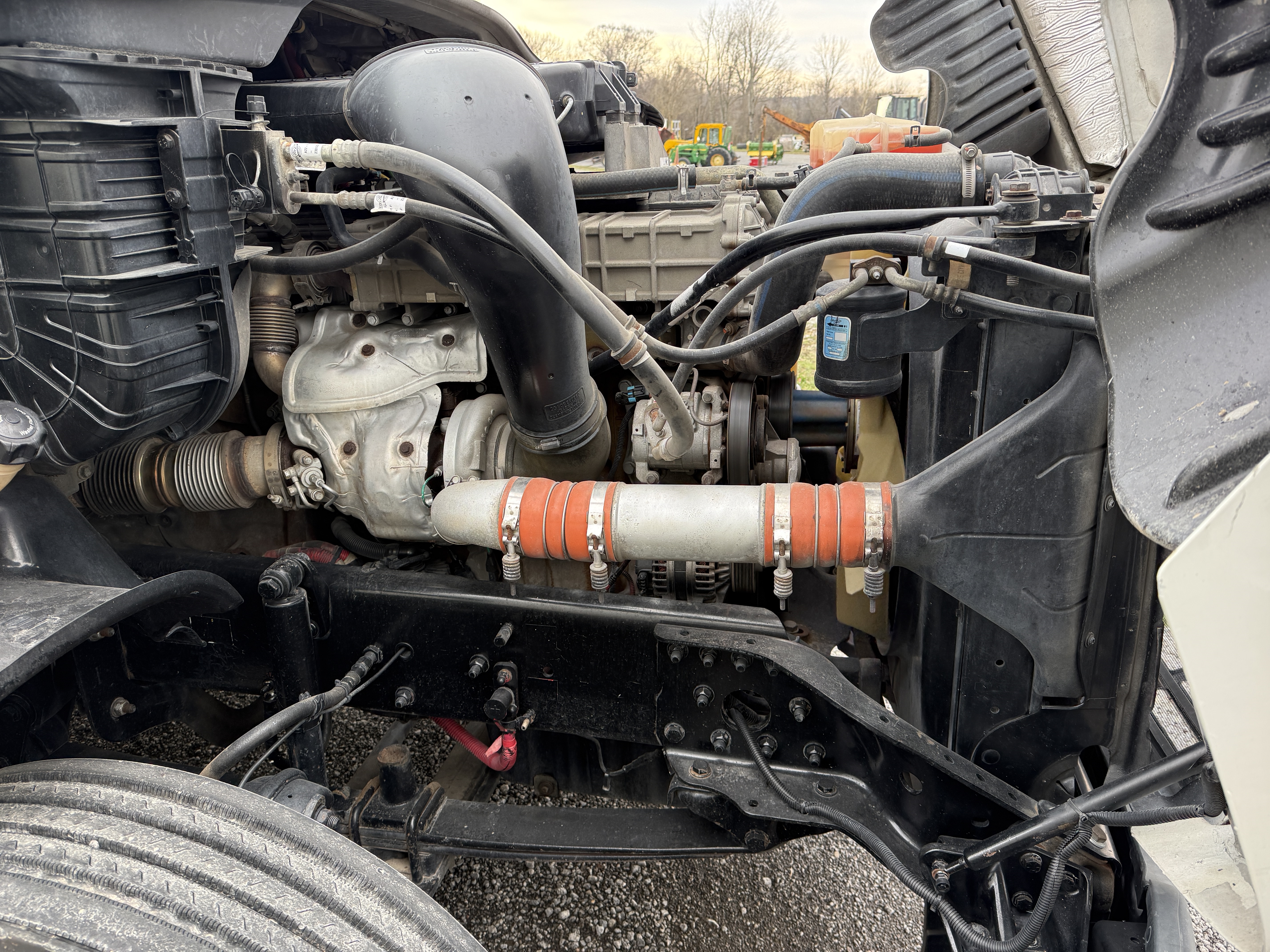 2017 FREIGHTLINER Cascadia 125 Evolution - Image 26