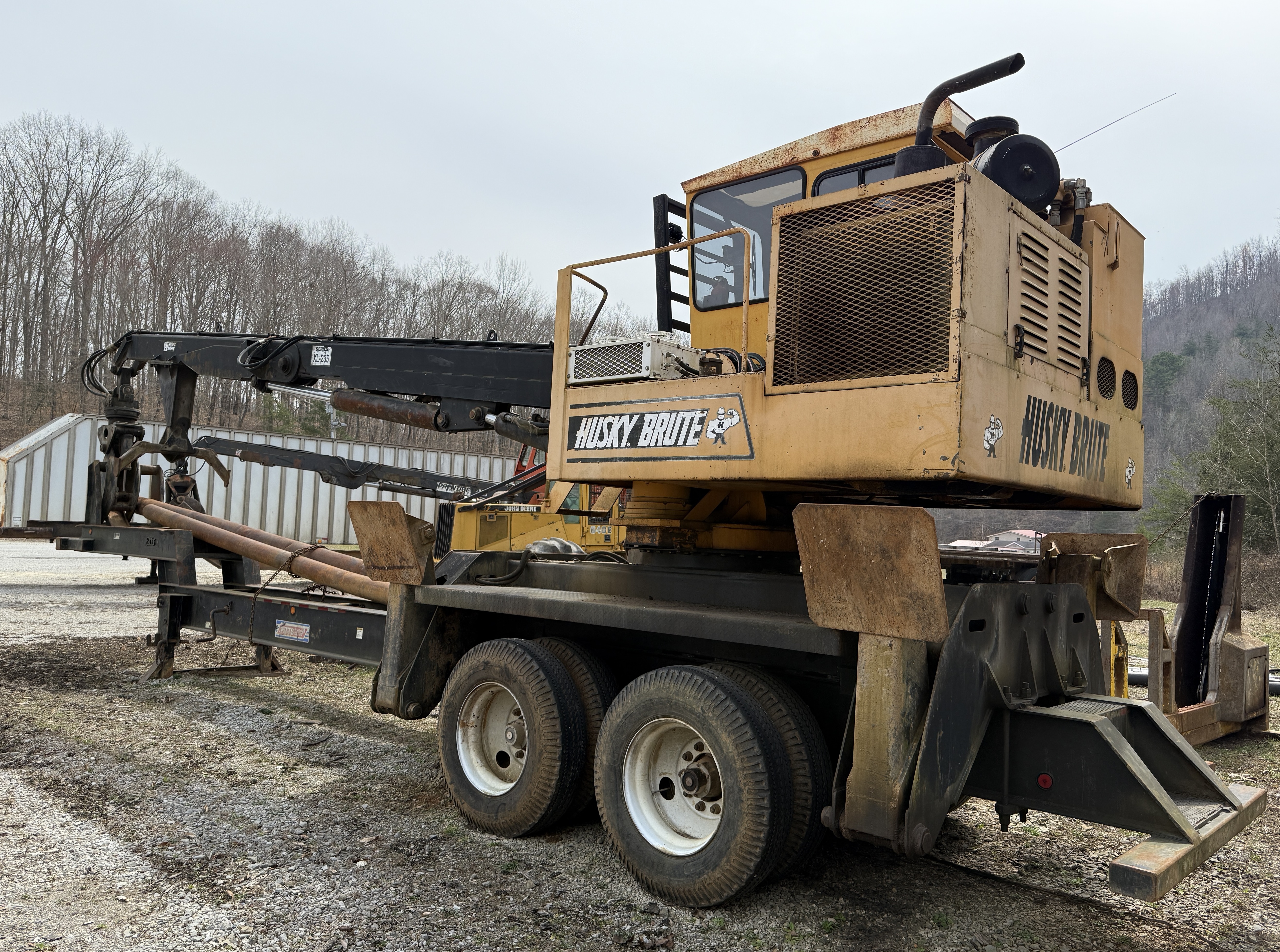 1999 PRECISION HUSKY XL235 - Image 2