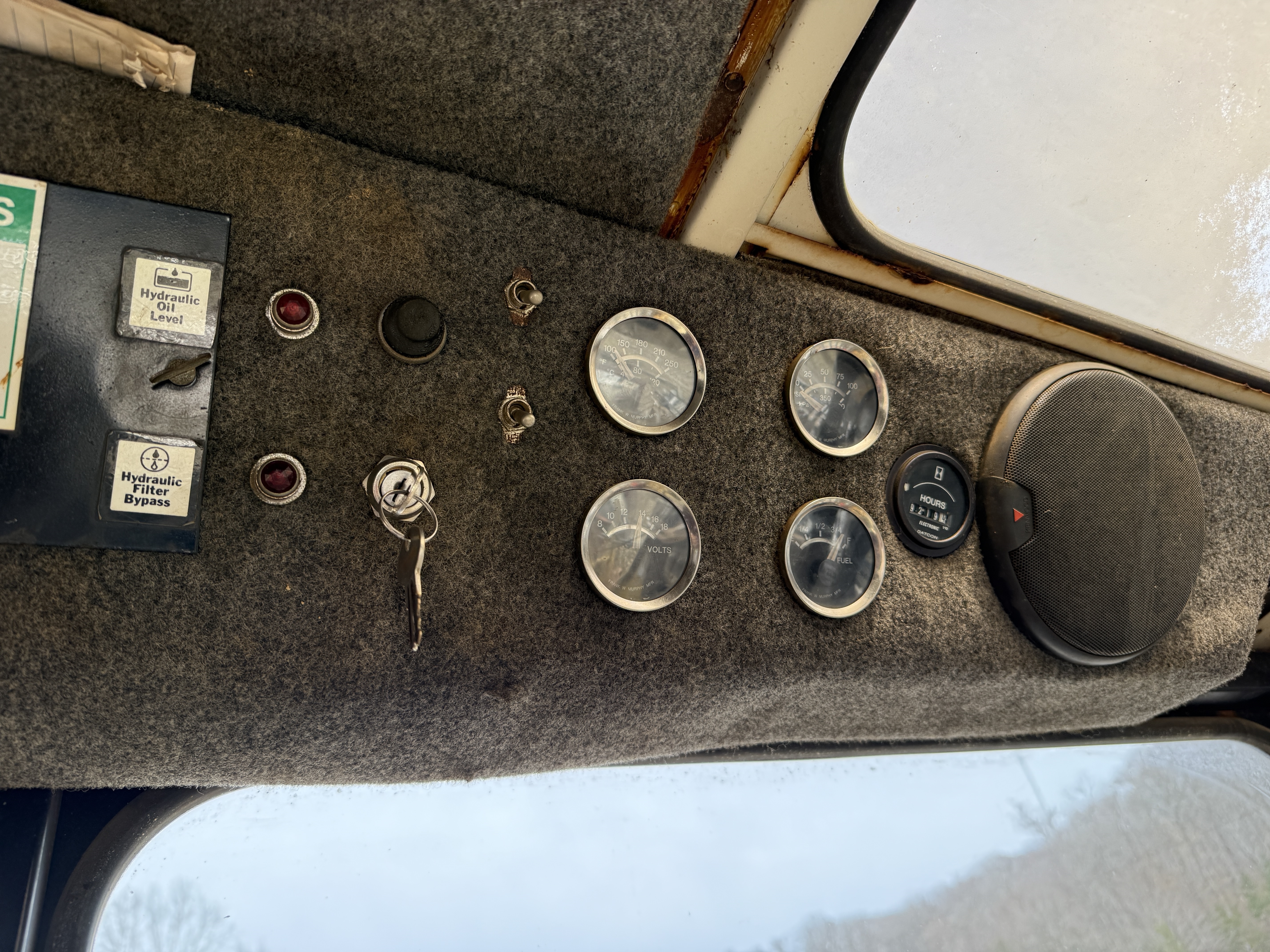 1999 PRECISION HUSKY XL235 - Image 23