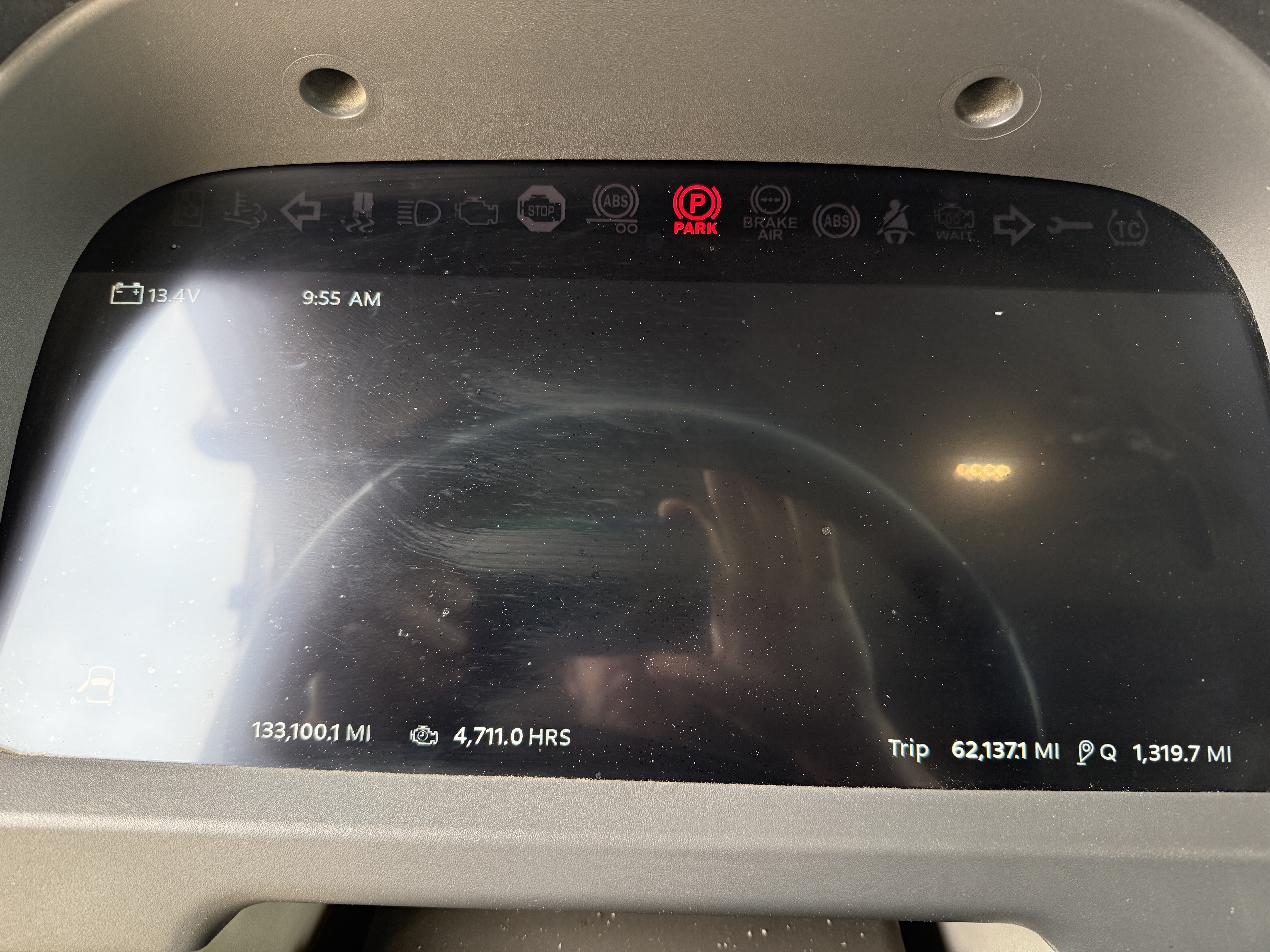 2023 PETERBILT 567 - view 13 of 43