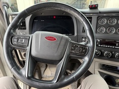 2023 PETERBILT 567 - Image 14