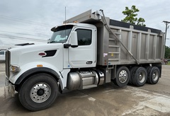 2023 PETERBILT 567 - Image 10