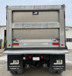 2023 PETERBILT 567 - Image 6