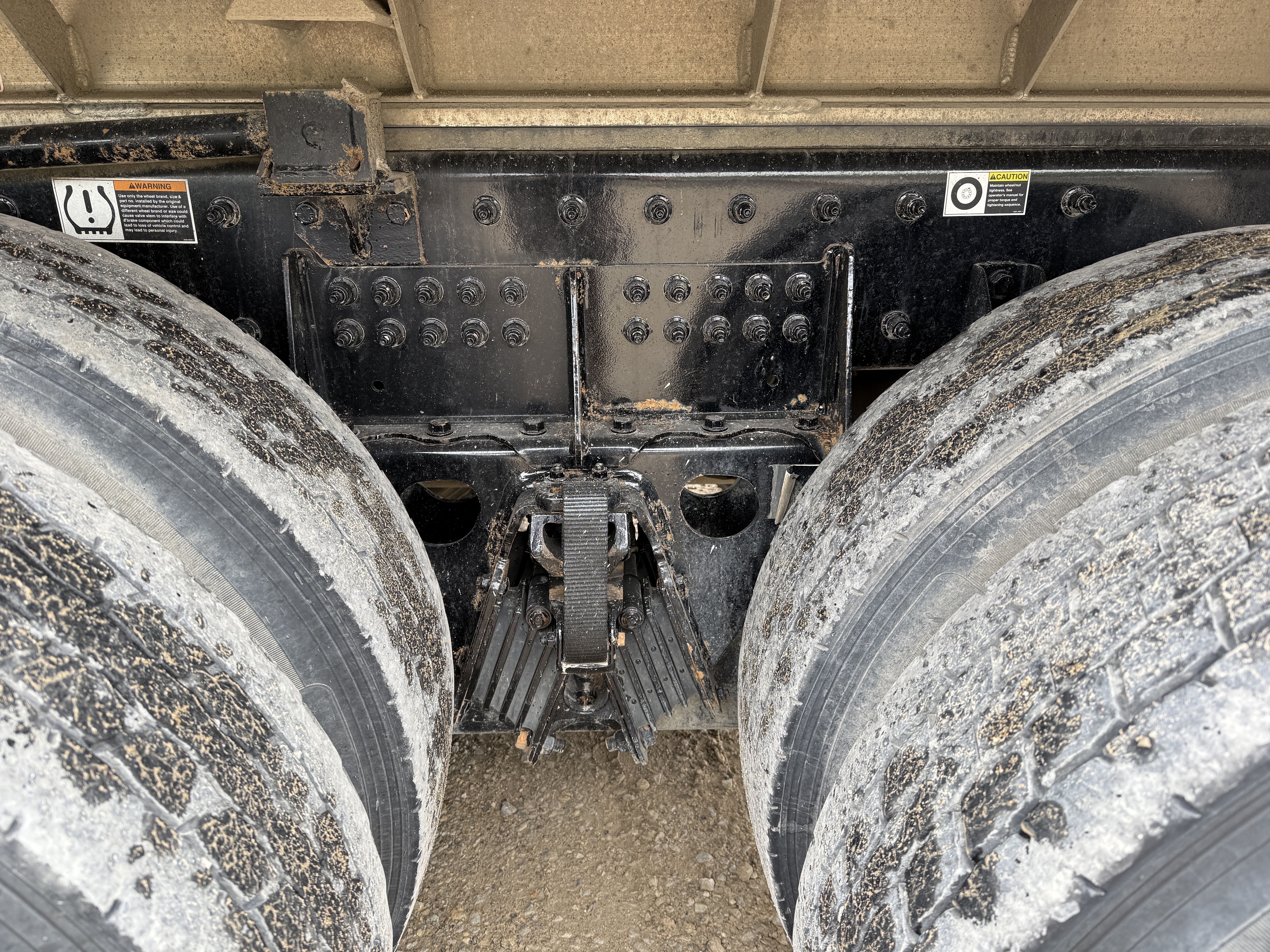 2023 PETERBILT 567 - Image 28