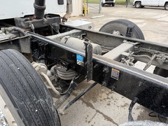 2023 PETERBILT 567 - Image 35