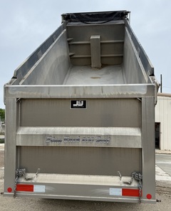 2023 PETERBILT 567 - Image 38