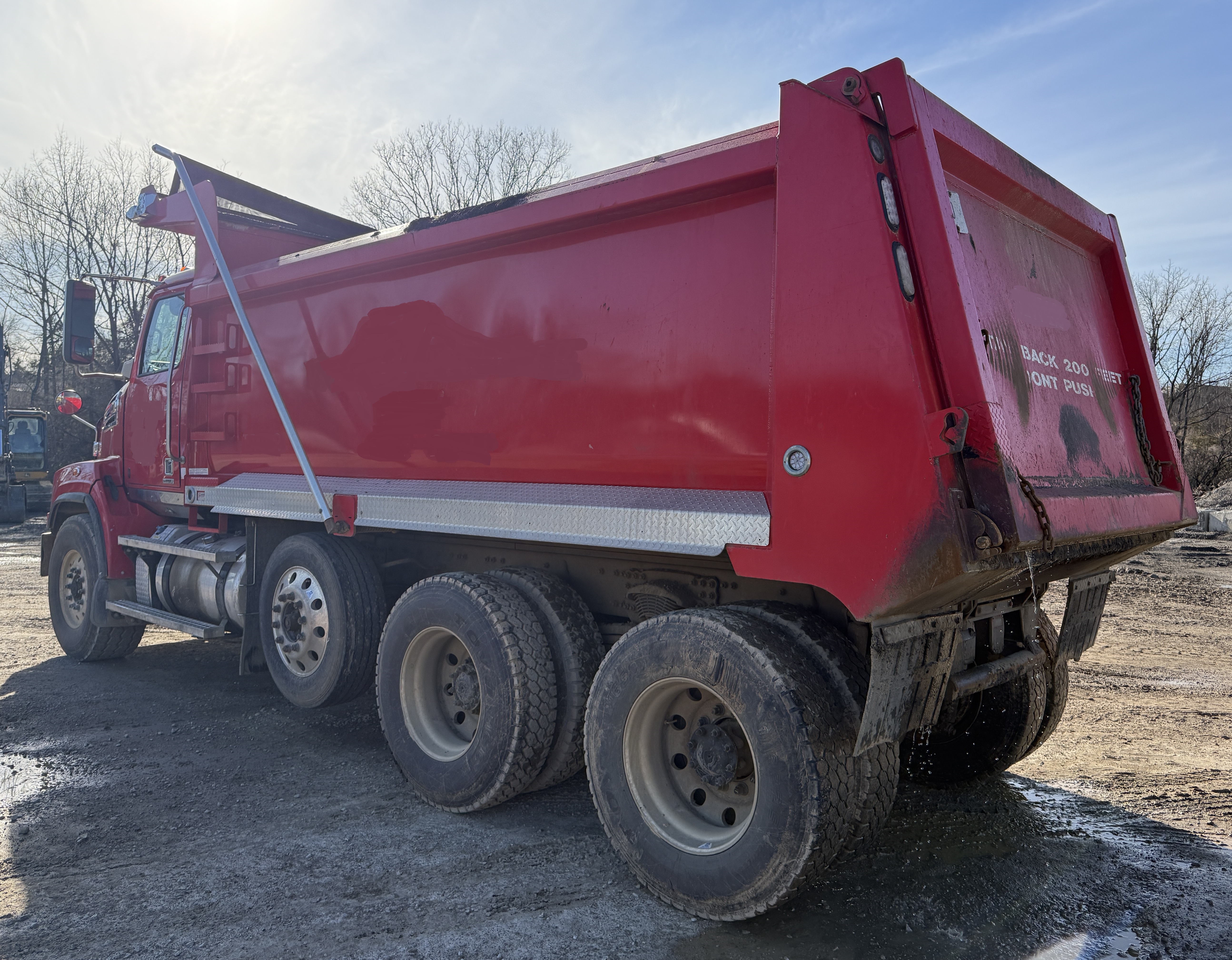 2023 WESTERN STAR 4700 SB - view 2 of 23