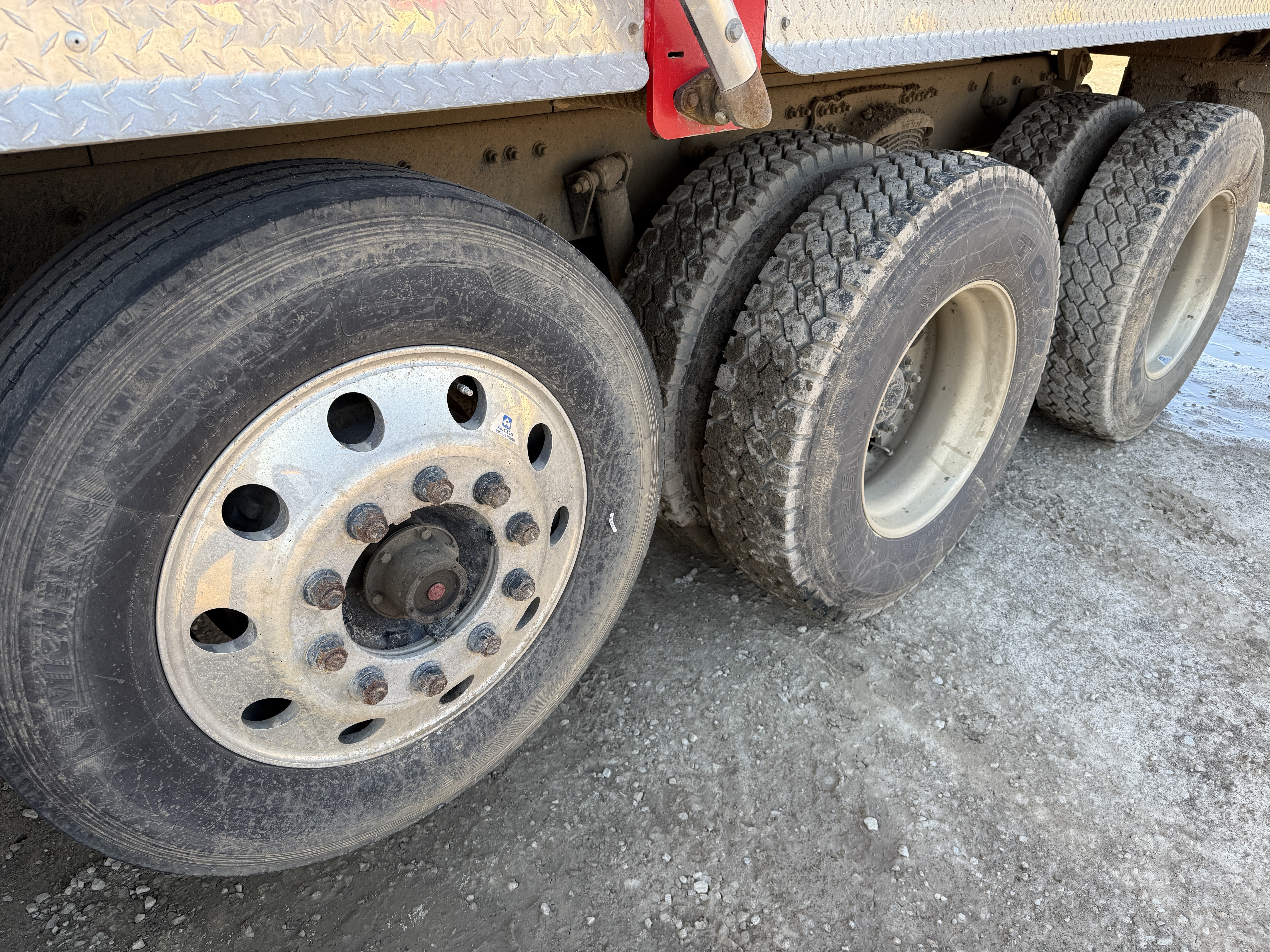 2023 WESTERN STAR 4700 SB - Image 14