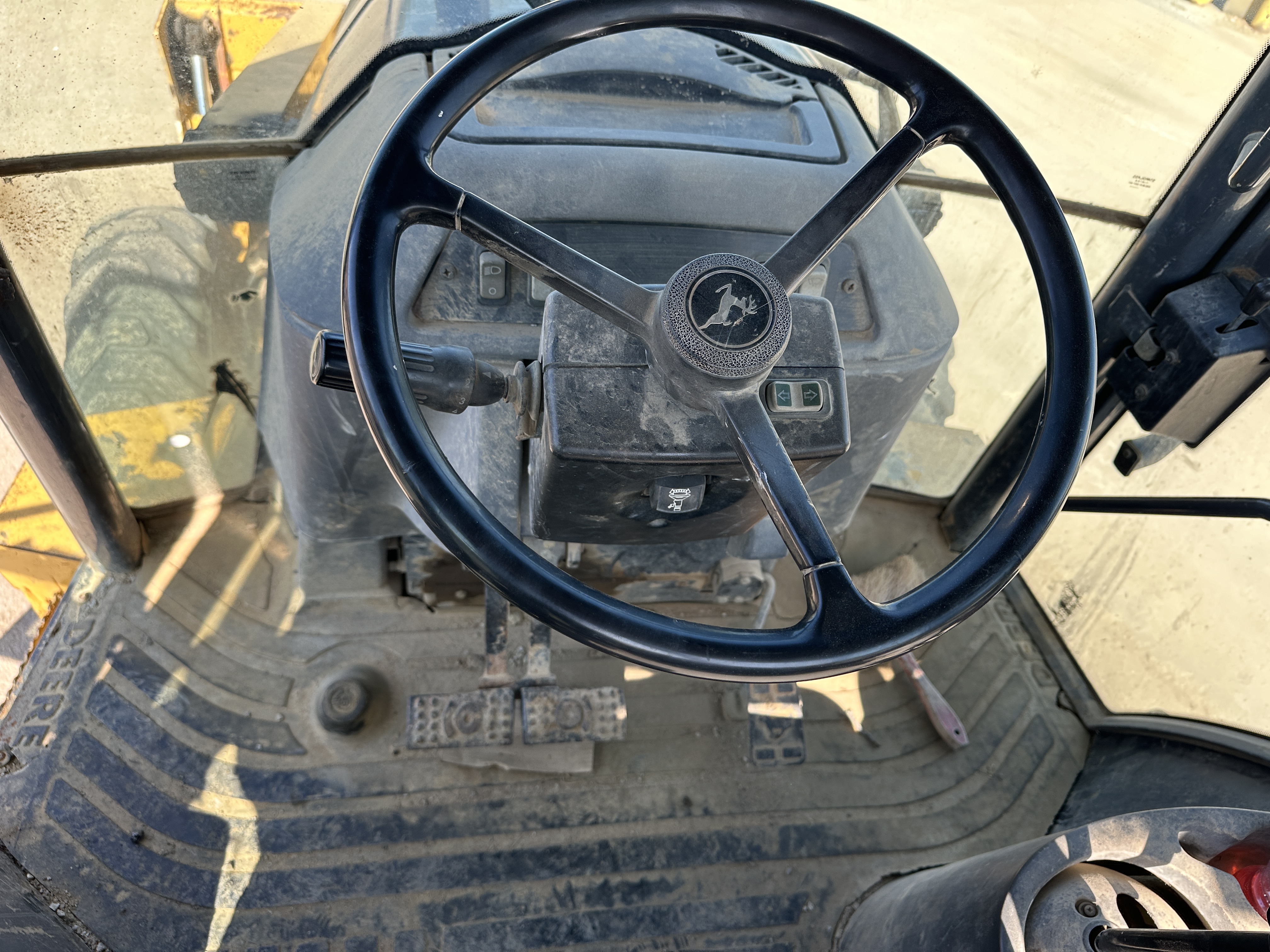 2004 DEERE 310SG - view 6 of 22