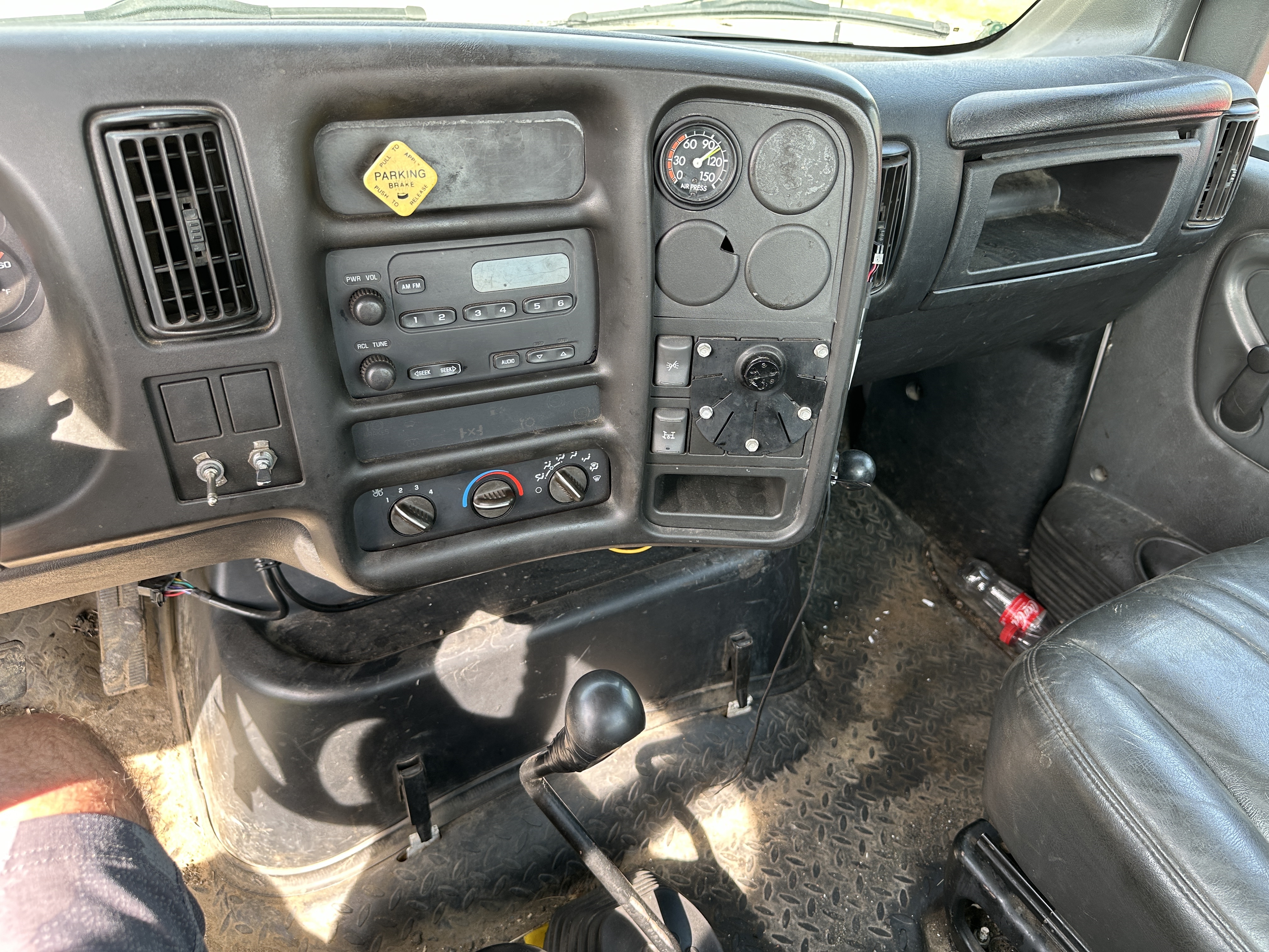 2005 GMC C7500 - Image 9