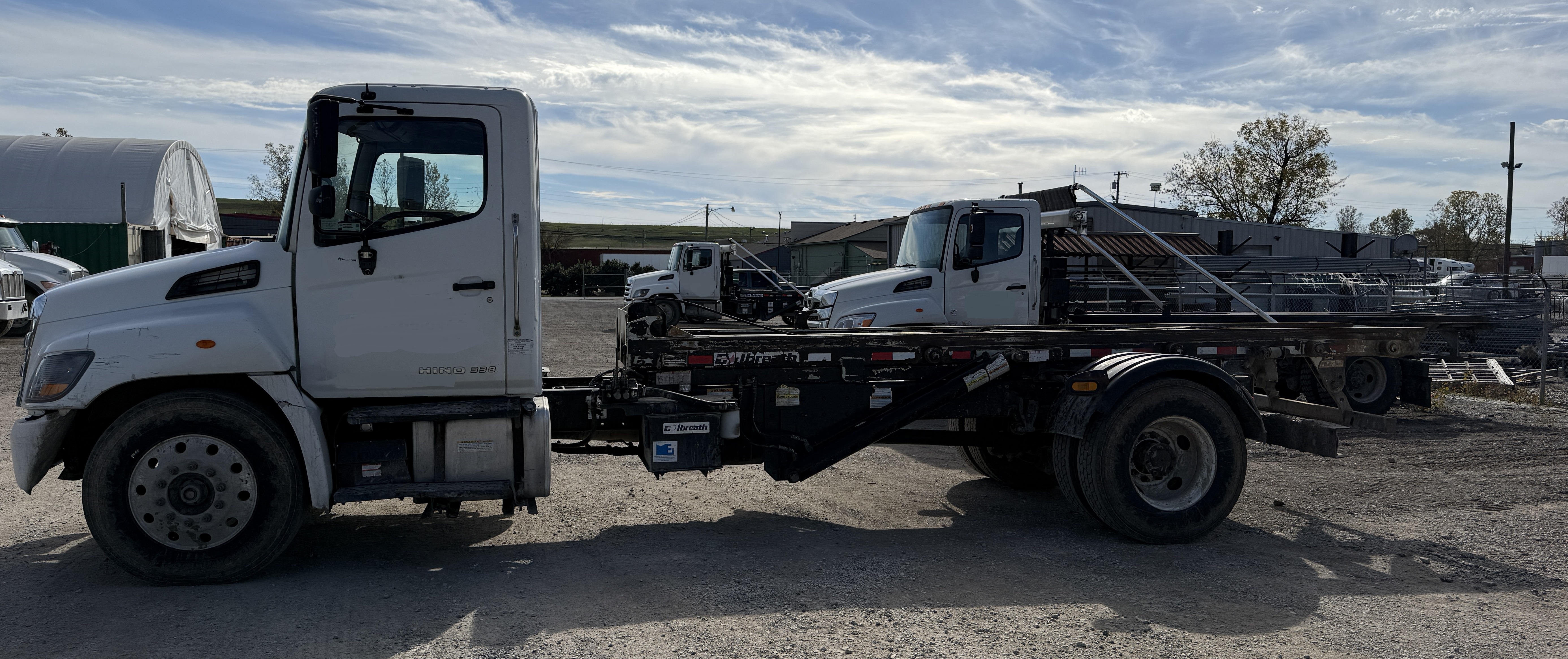 2019 HINO 338 - view 3 of 36