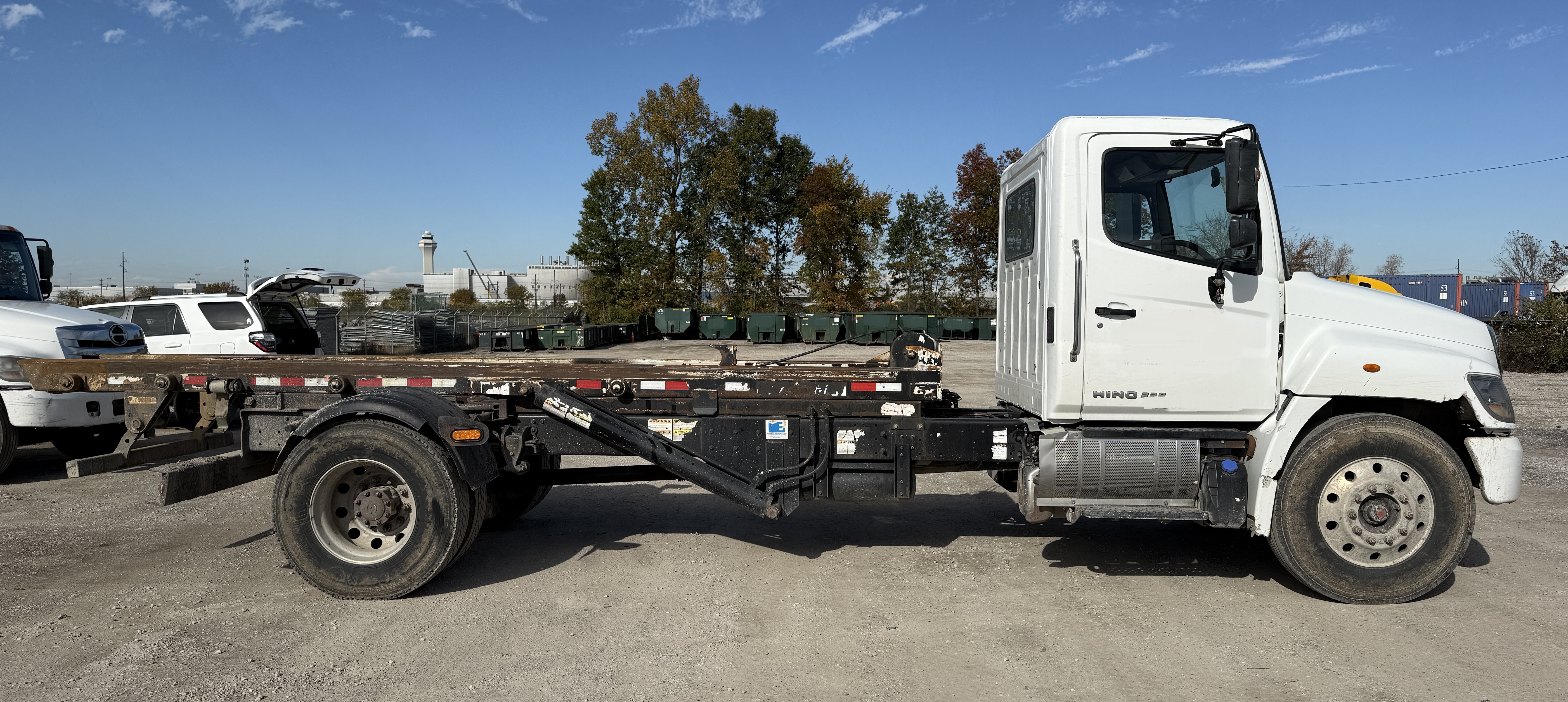 2019 HINO 338 - view 9 of 36