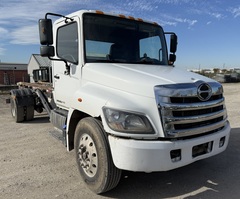 2019 HINO 338 - Image 11
