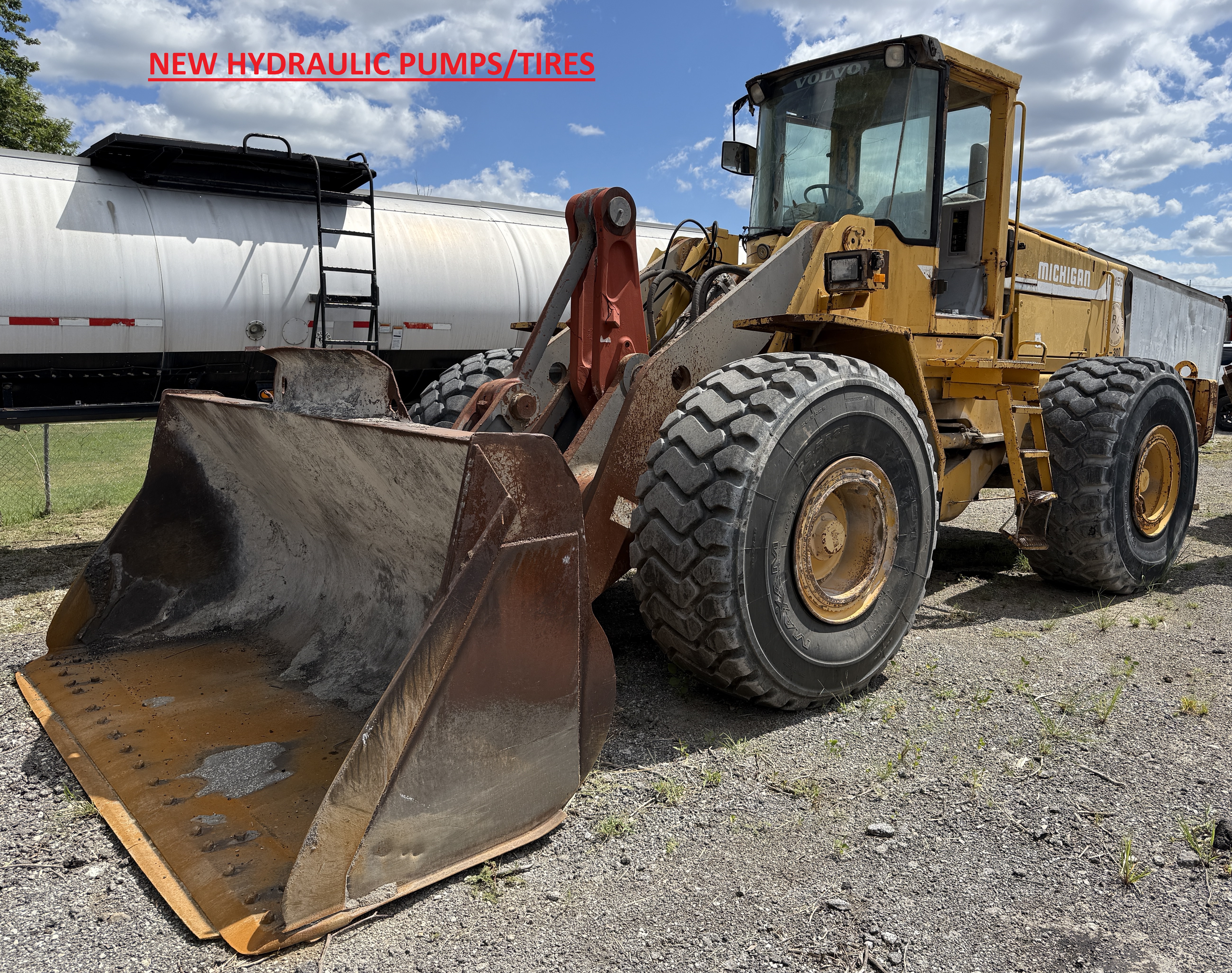 1993 MICHIGAN L150 - view 1 of 20