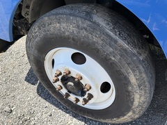 2007 VOLVO VNM64T200 - Image 19