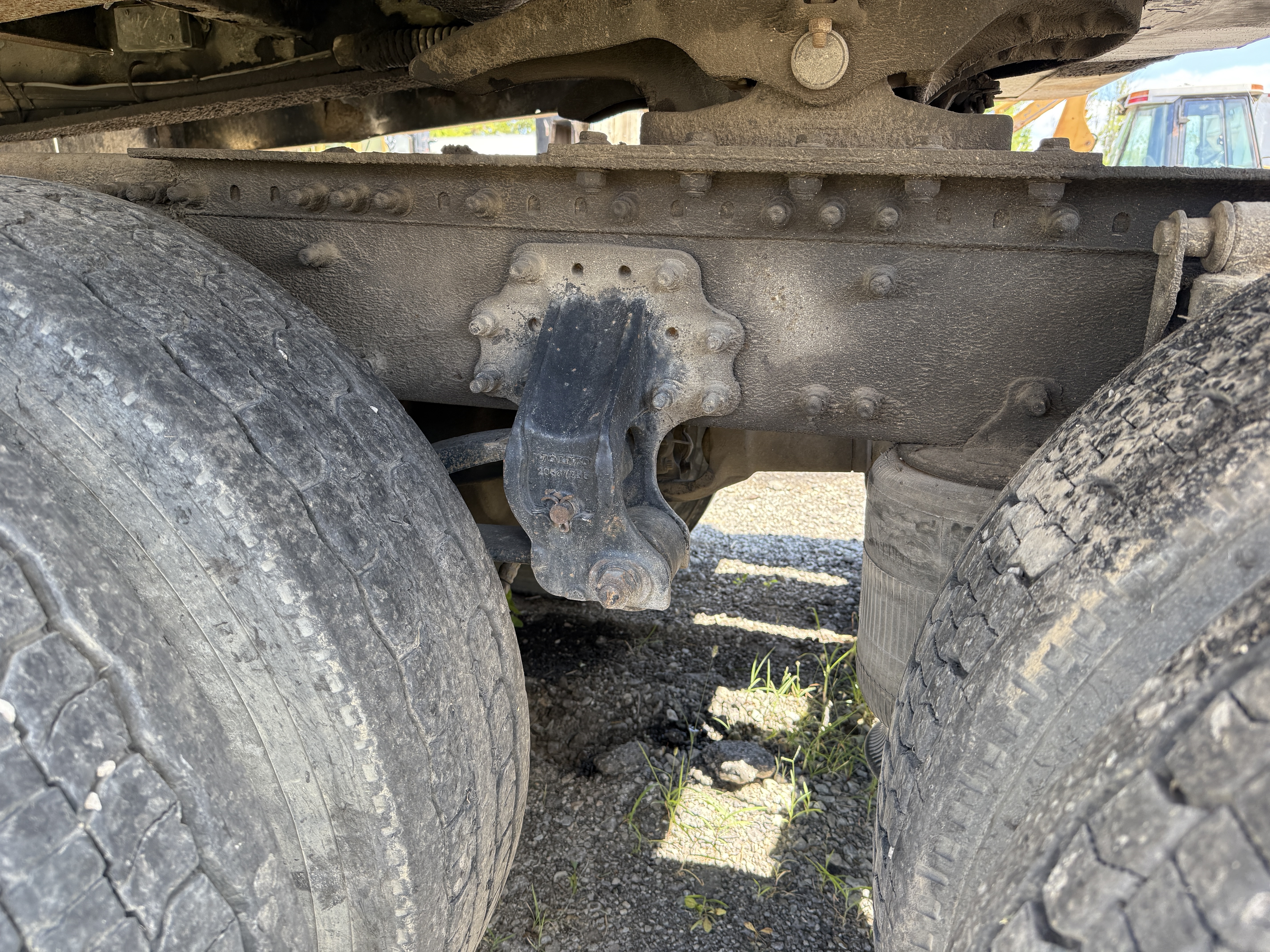 2007 VOLVO VNM64T200 - view 15 of 27