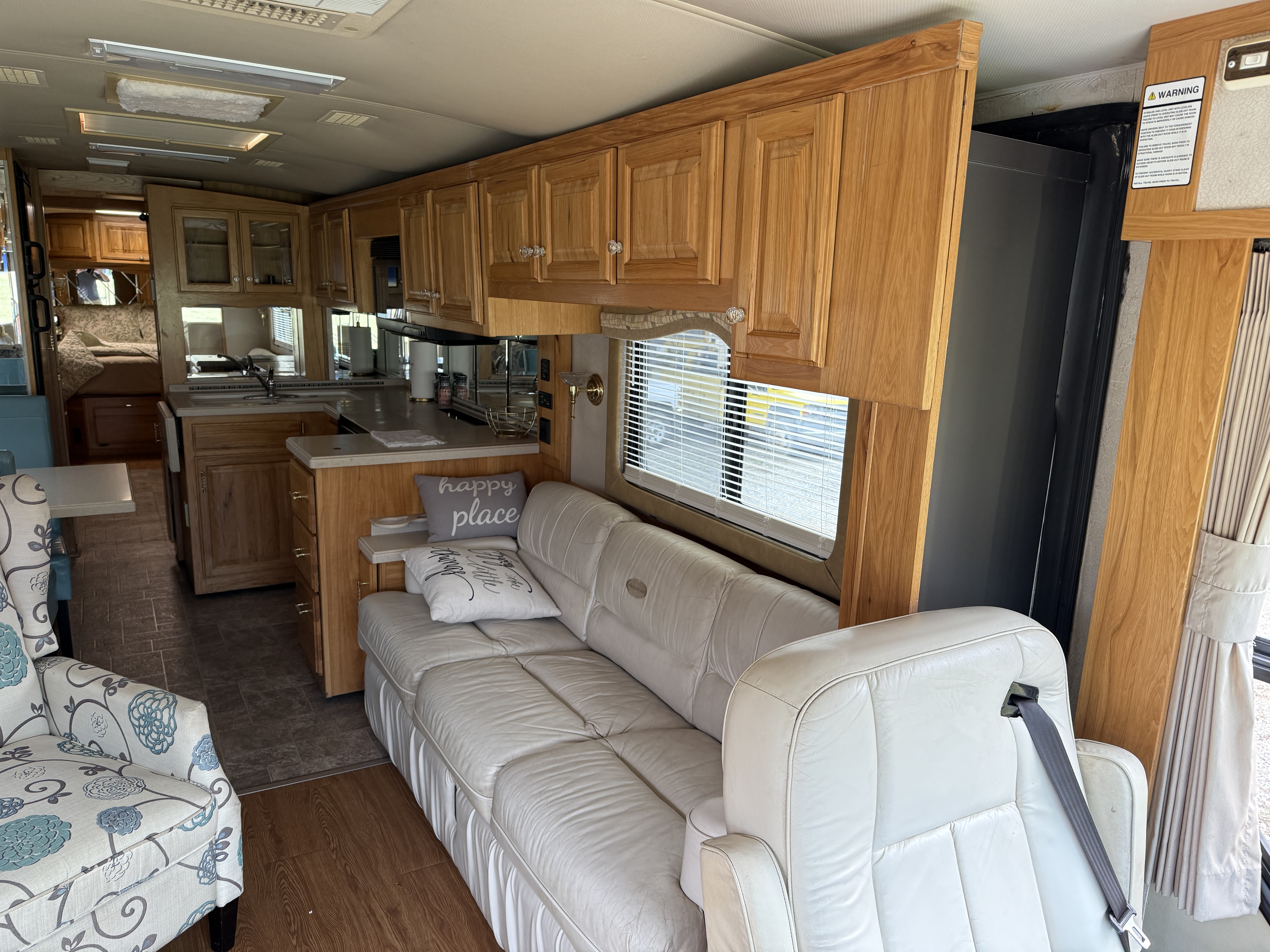 2002 AIRSTREAM Land Yacht XL396 - view 14 of 39