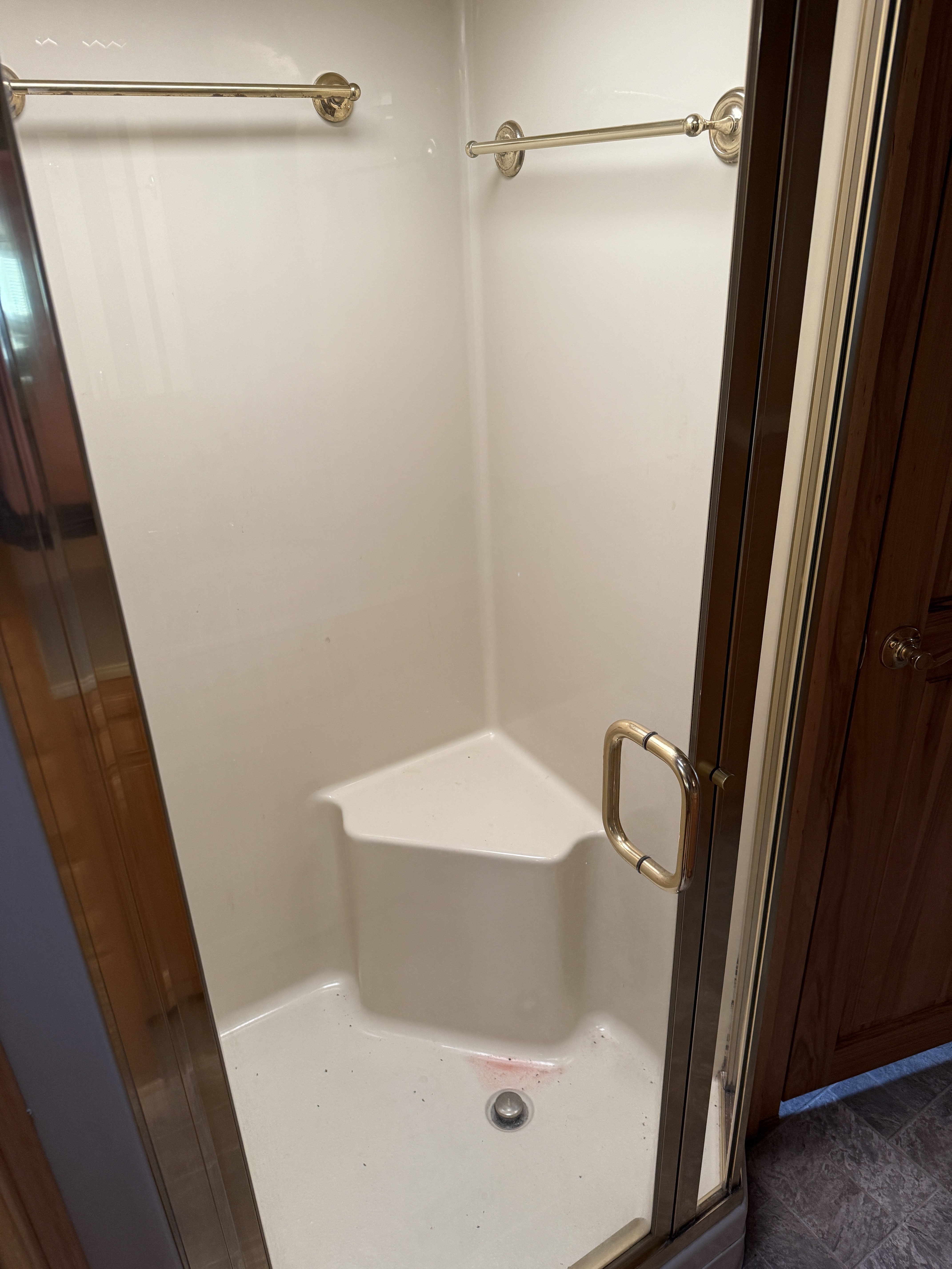 2002 AIRSTREAM Land Yacht XL396 - Image 24