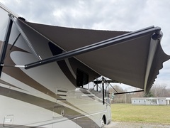 2002 AIRSTREAM Land Yacht XL396 - Image 32