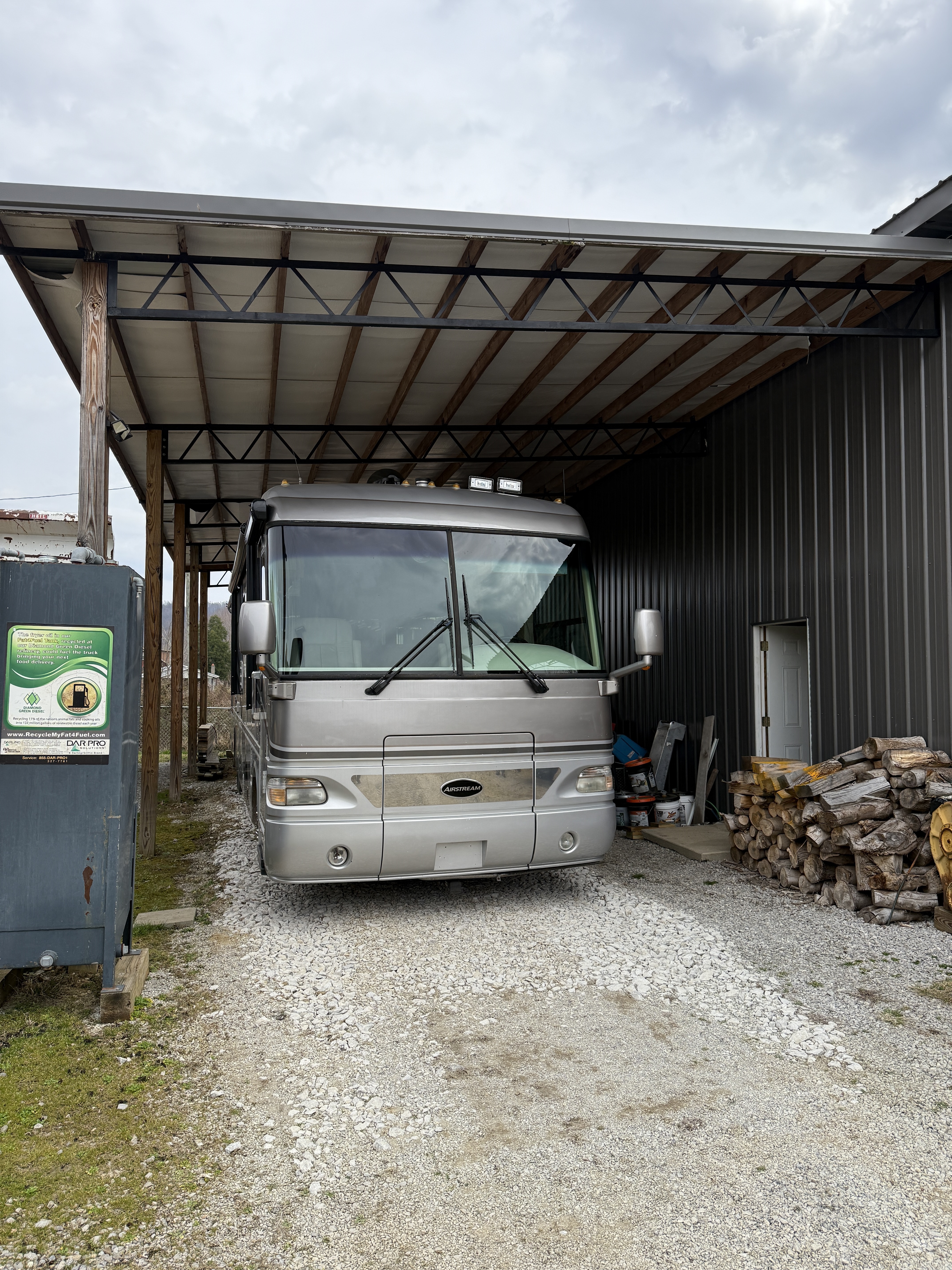 2002 AIRSTREAM Land Yacht XL396 - Image 38