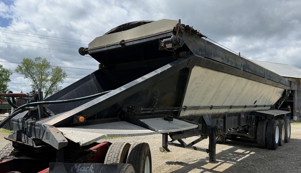 2002 RED RIVER LB334