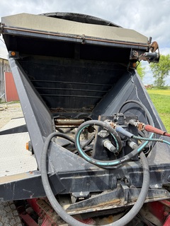 2002 RED RIVER LB334 - Image 15