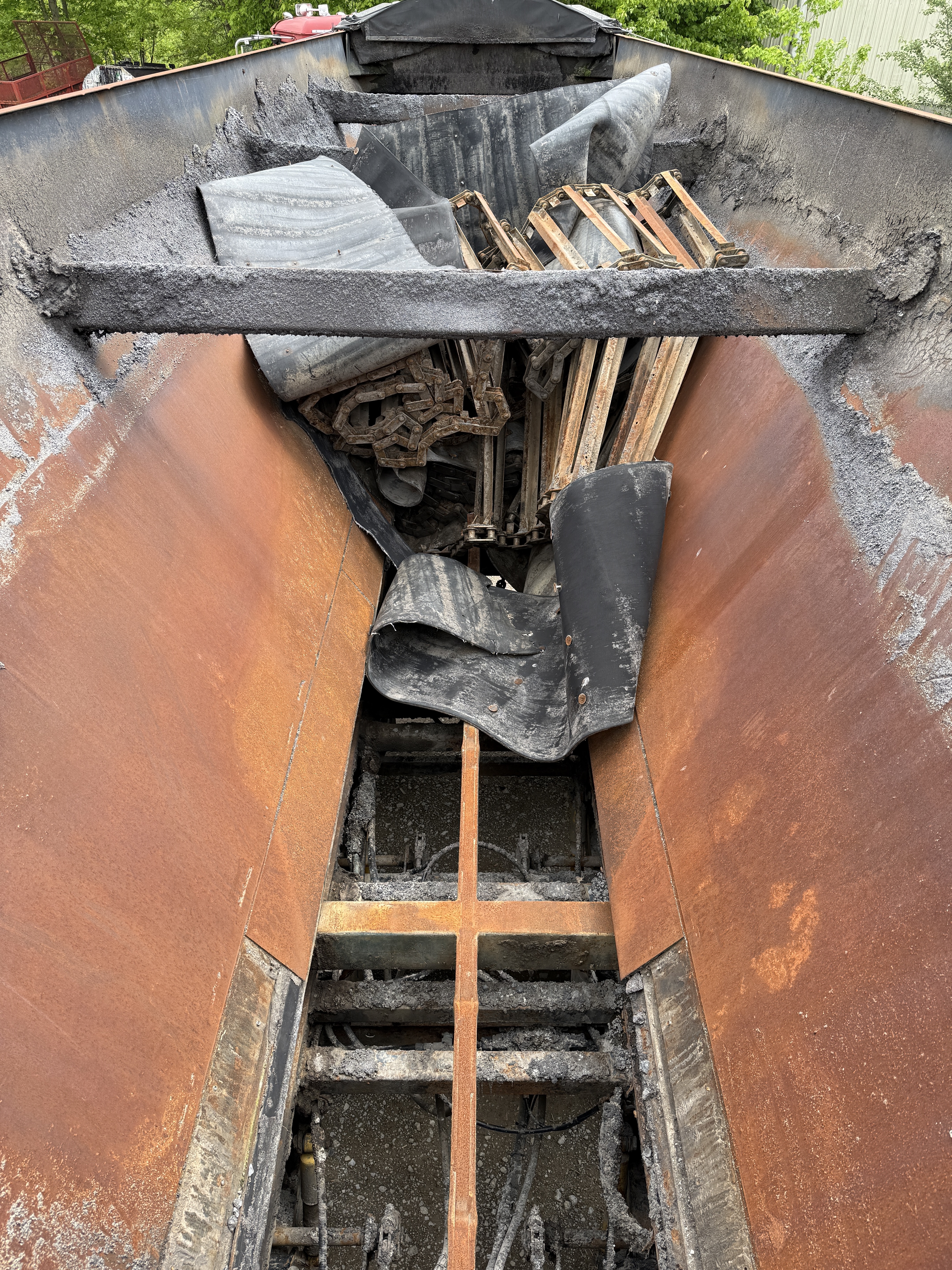 2002 RED RIVER LB334 - Image 16