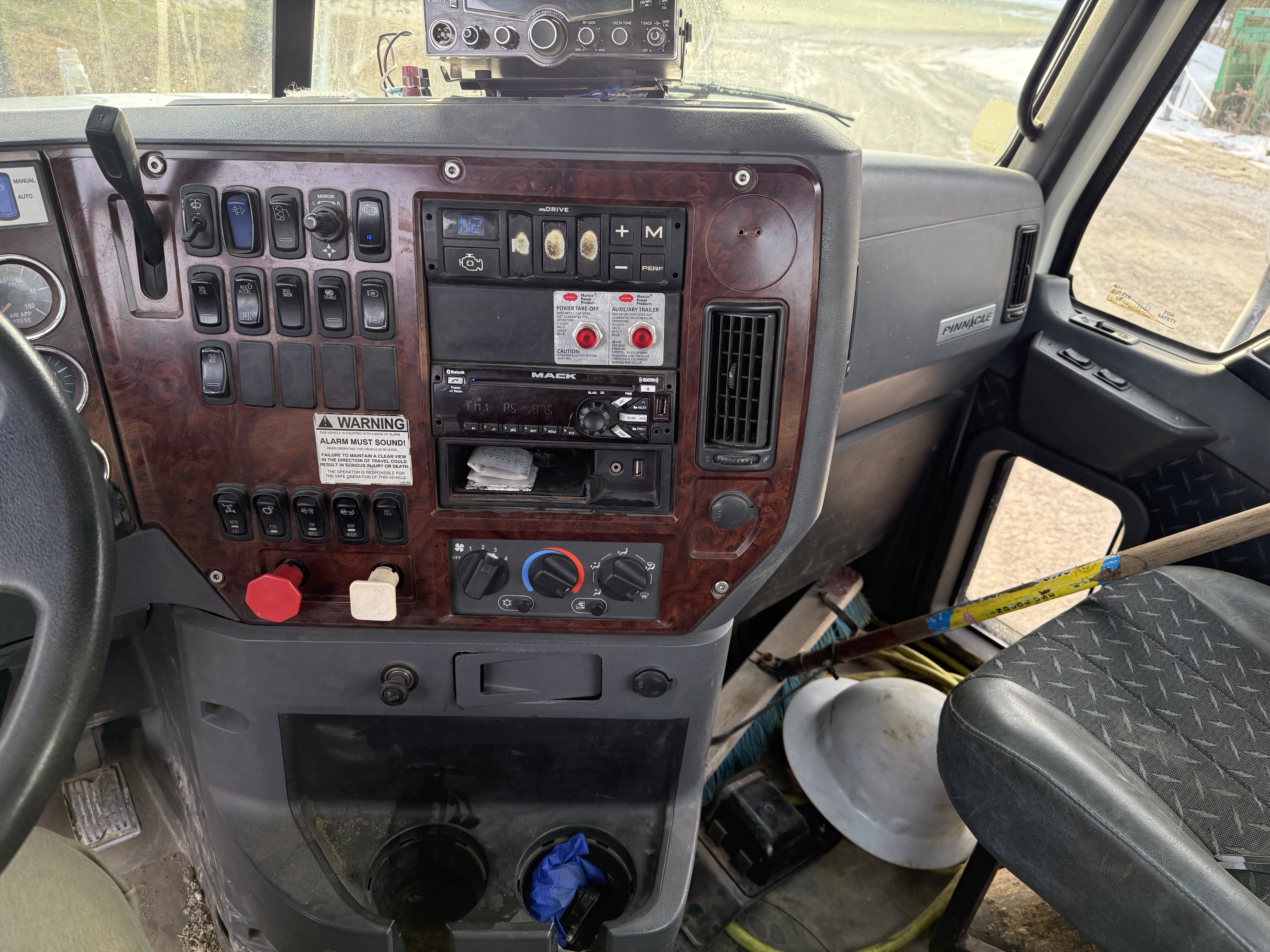 2014 MACK CHU613 - view 9 of 21