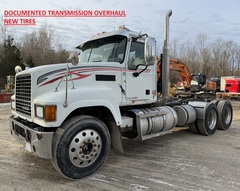 2014 MACK CHU613 - Image 1