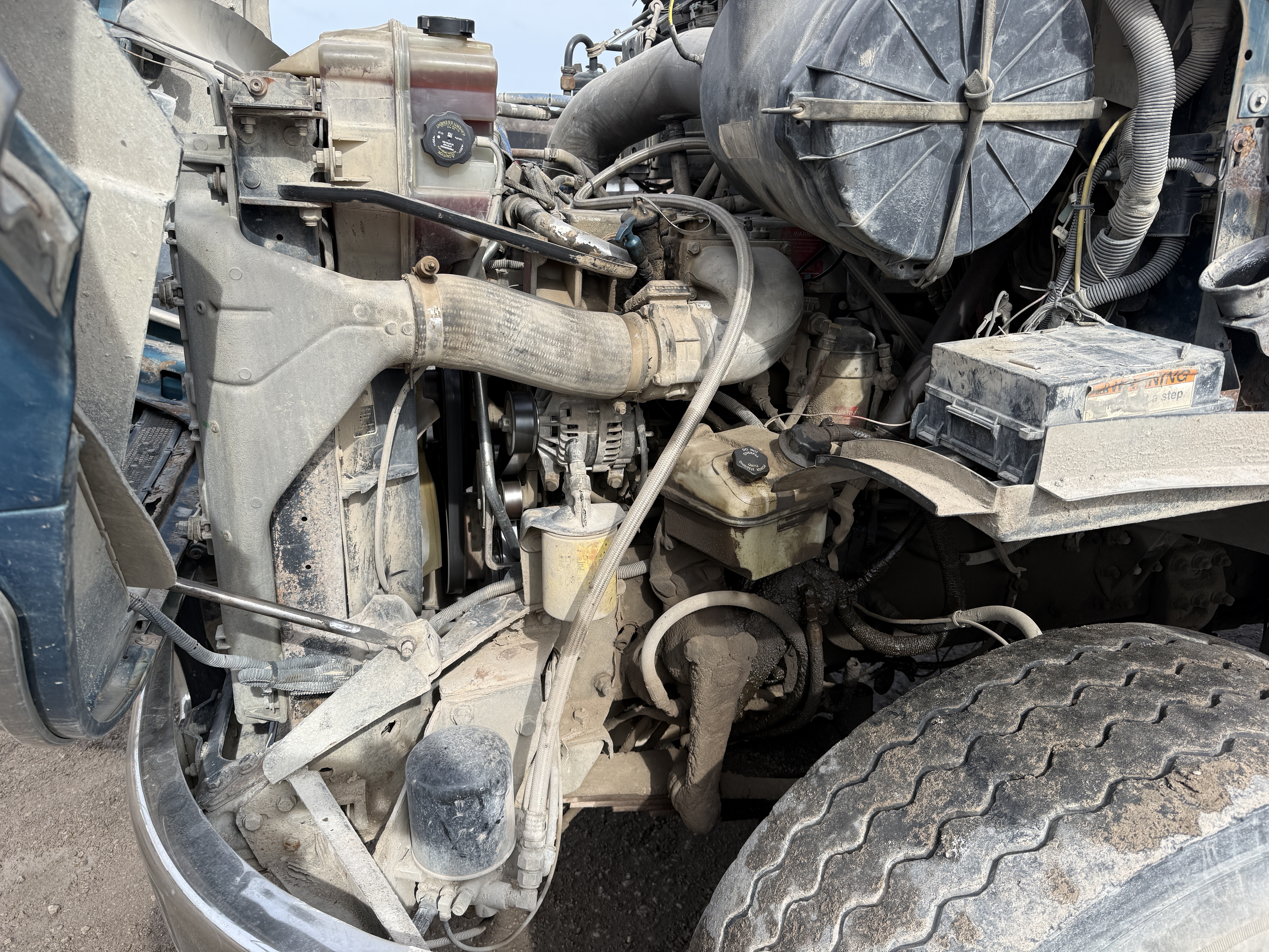 2008 STERLING LT9500 - Image 36