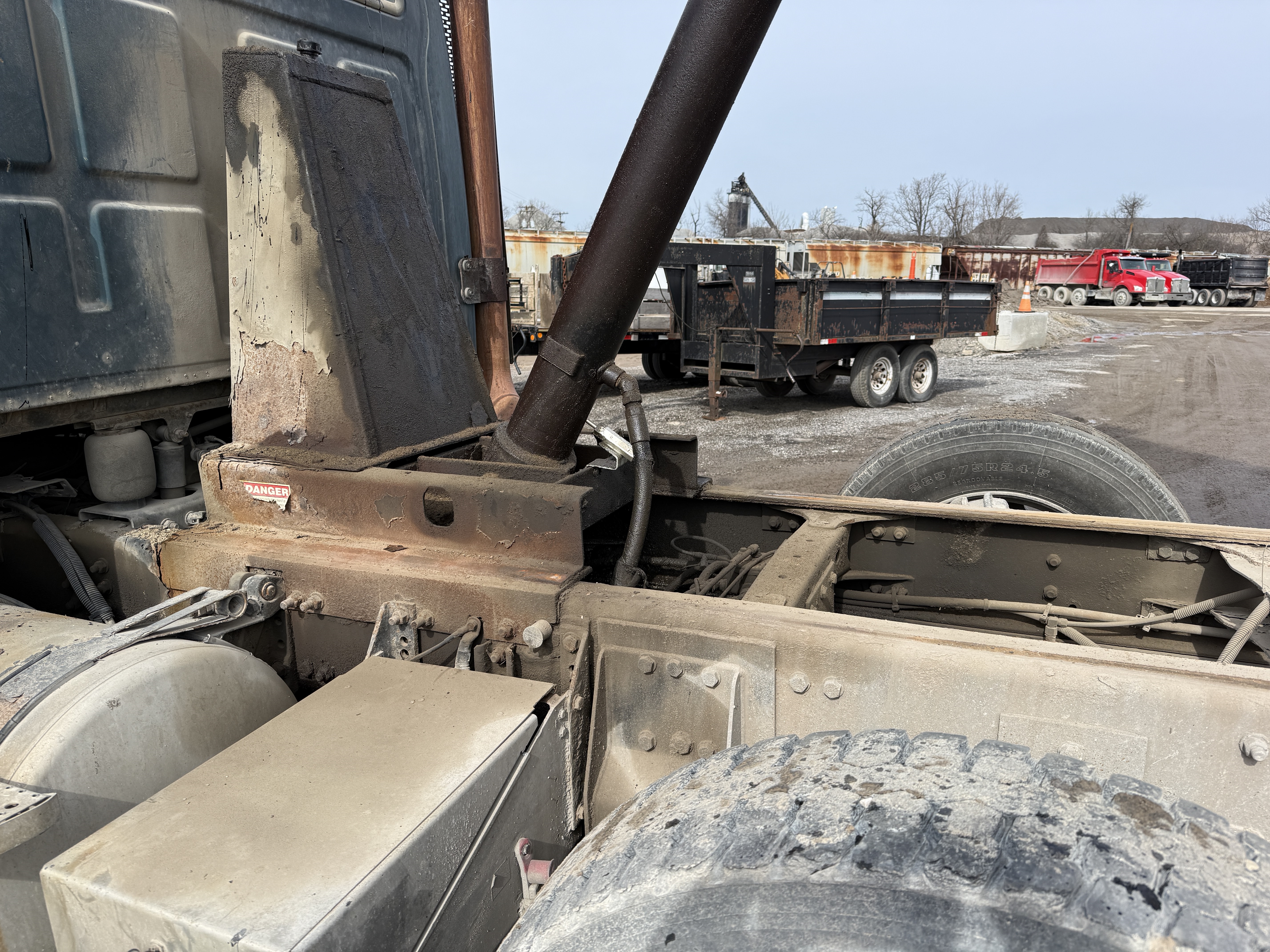 2008 STERLING LT9500 - Image 17