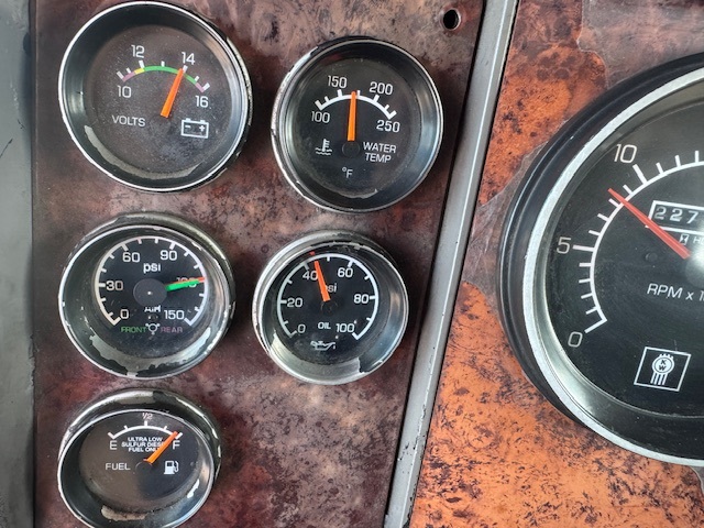 2008 KENWORTH T370 - Image 18