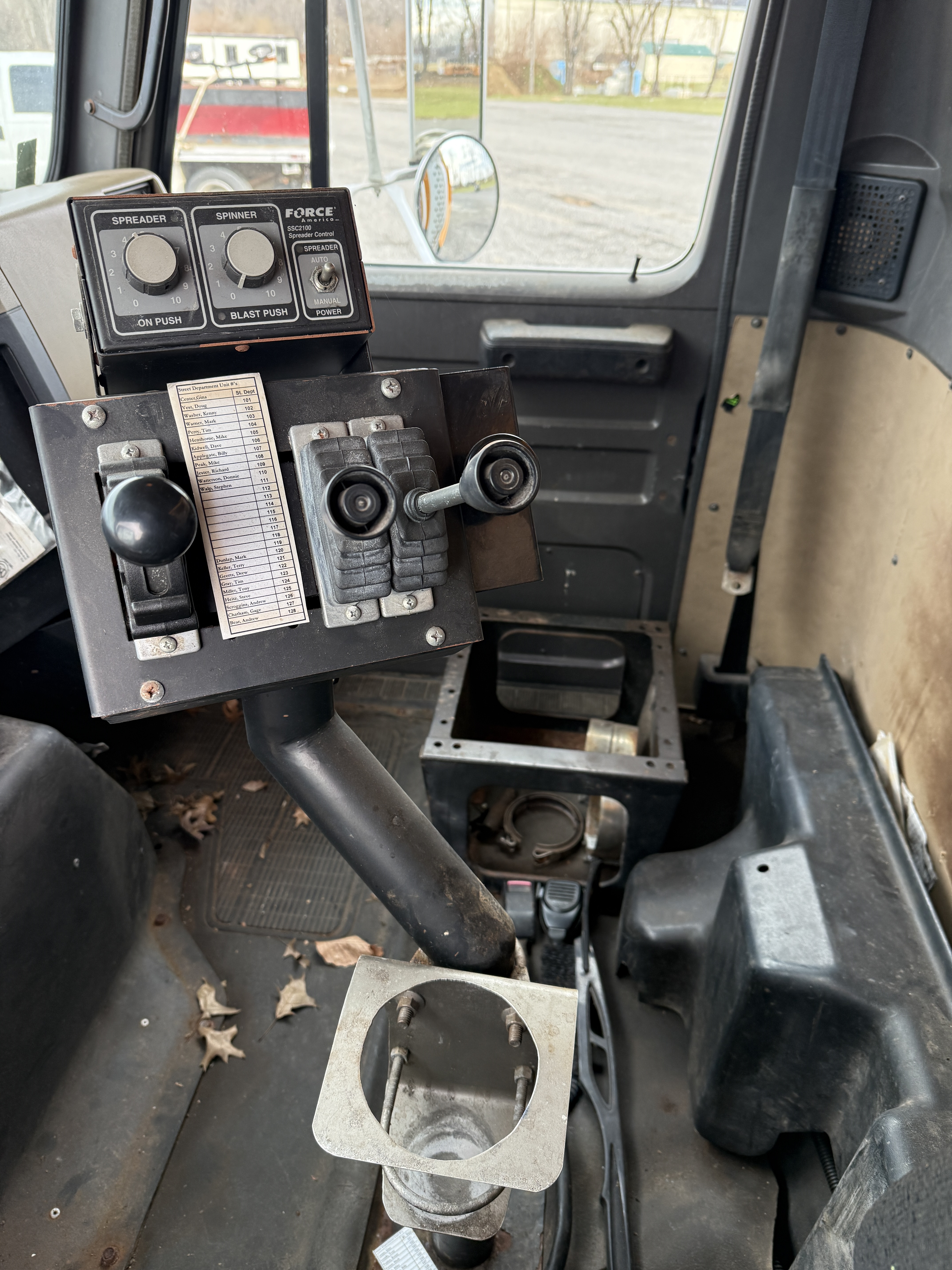 1995 INTERNATIONAL 4700 - Image 28