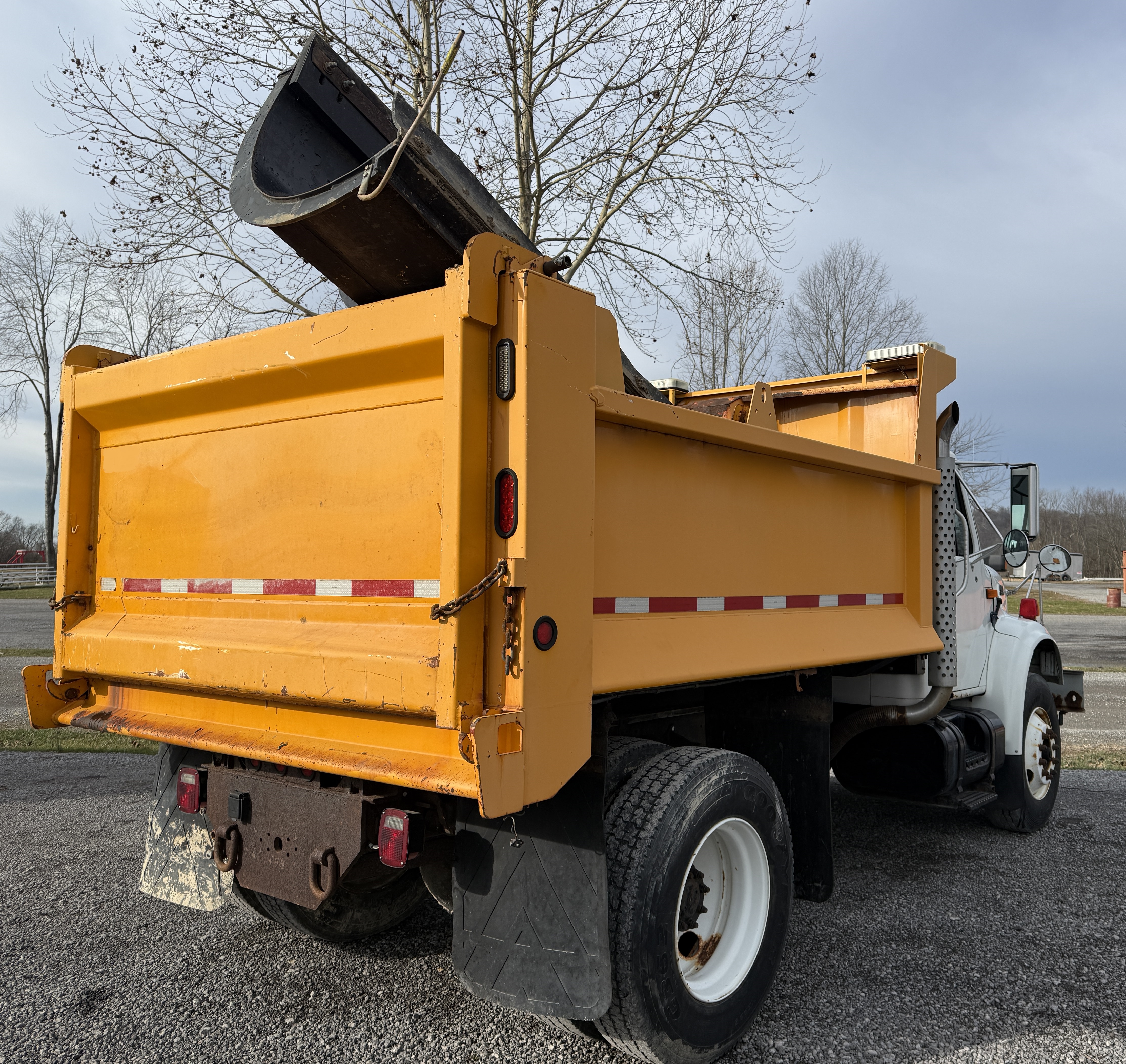 1995 INTERNATIONAL 4700 - view 6 of 35