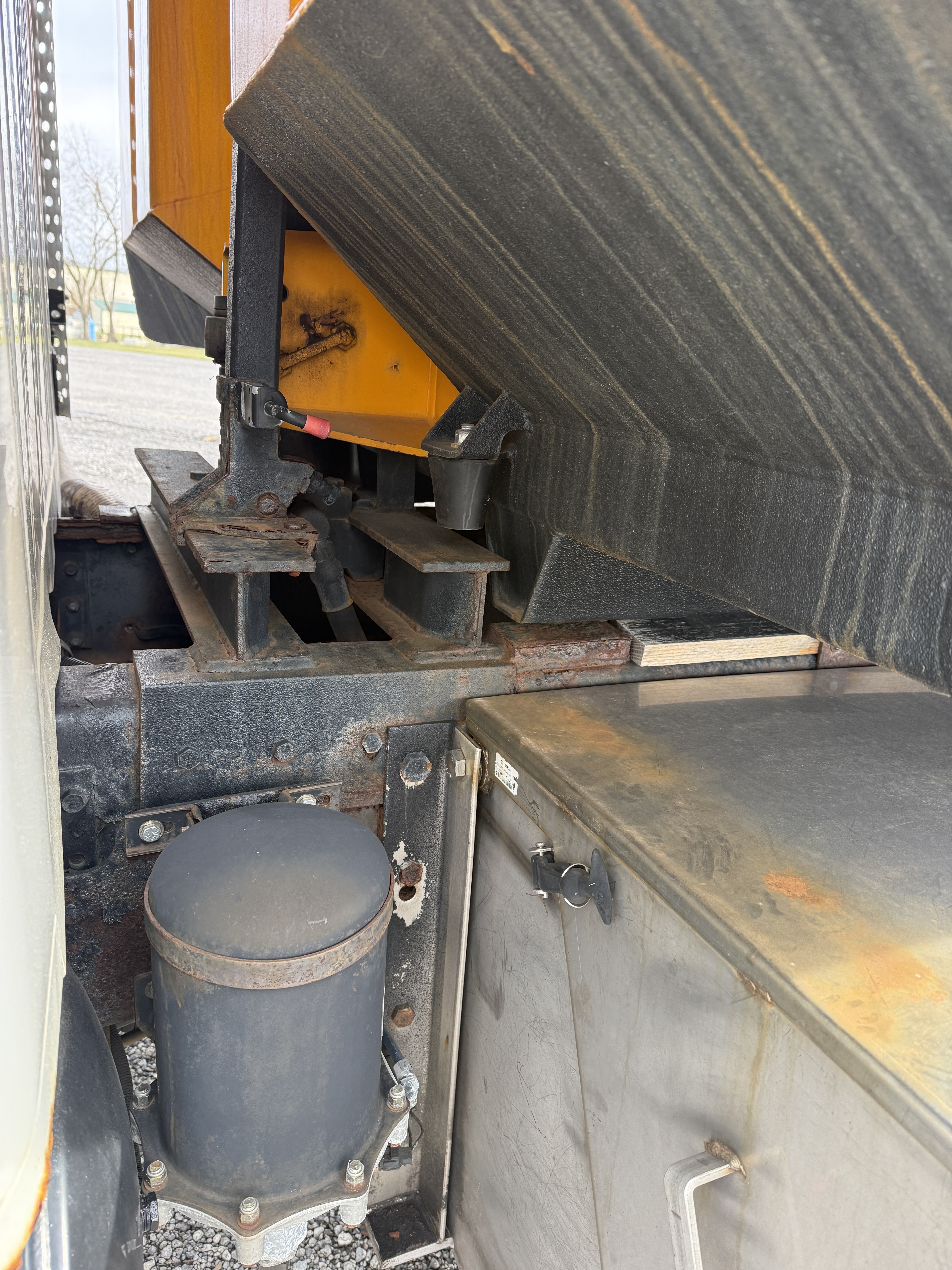 1995 INTERNATIONAL 4700 - view 17 of 35