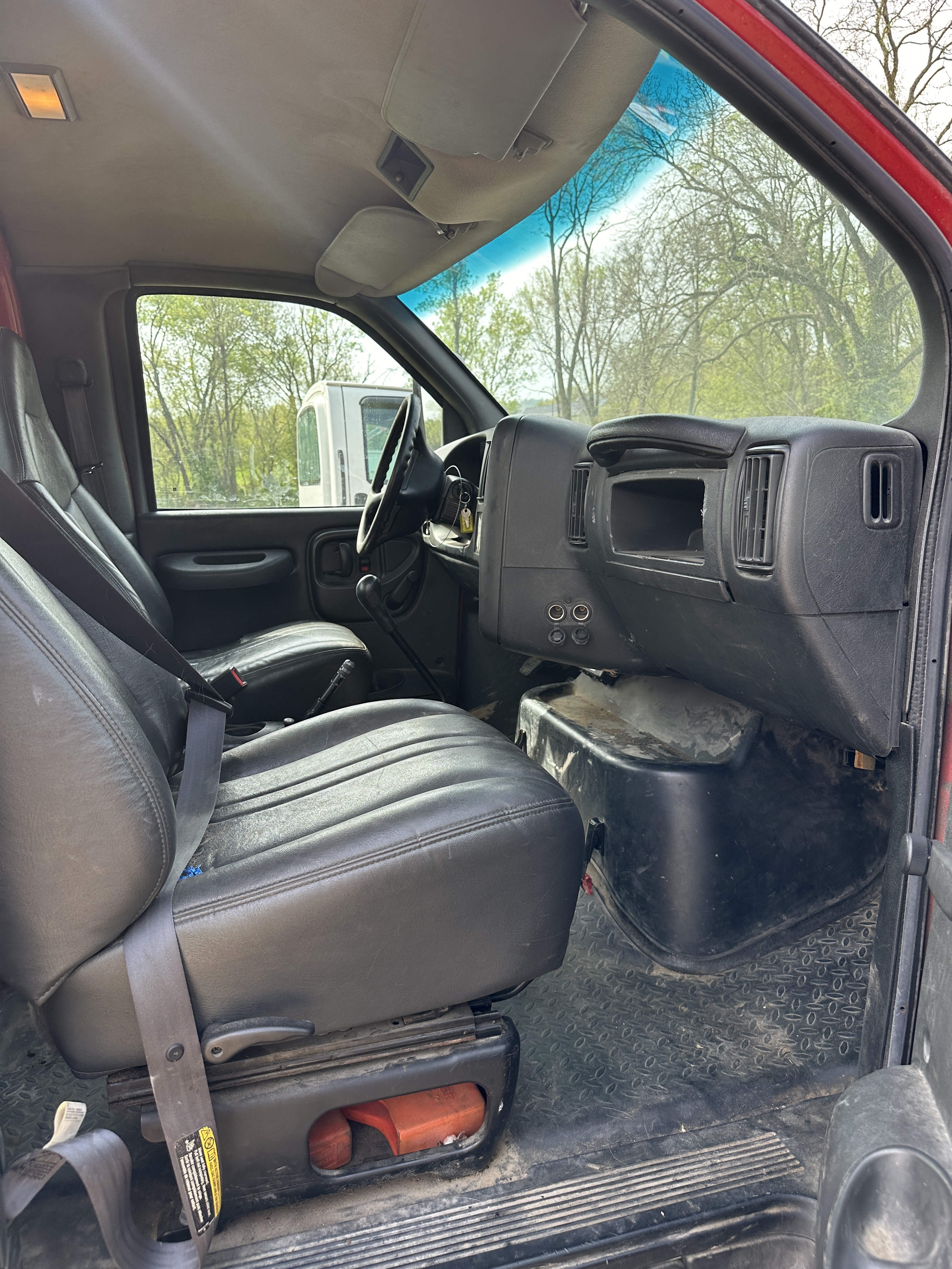 2006 GMC C6500 - Image 11