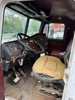 1995 FREIGHTLINER FLD112 - Image 9