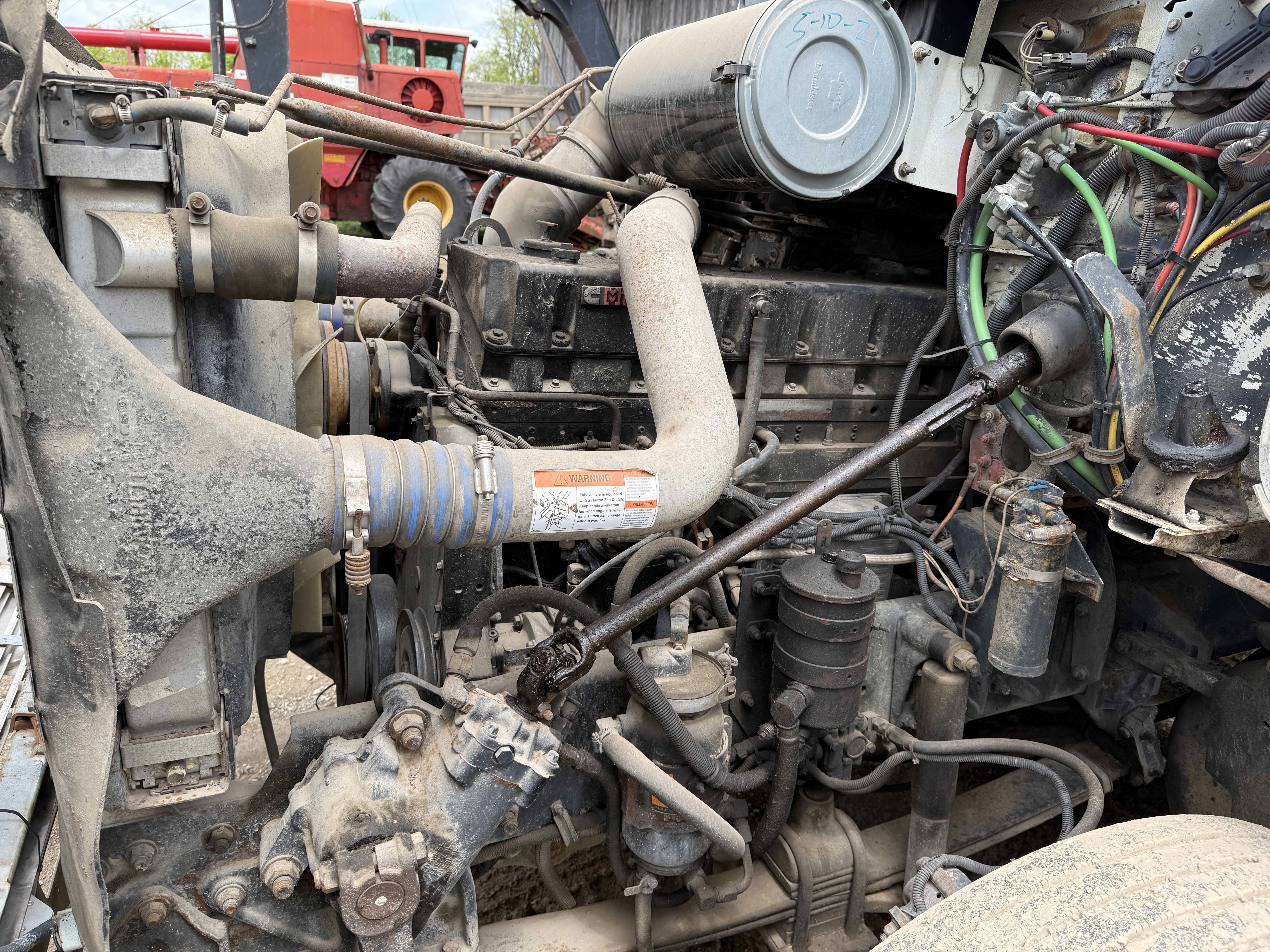 1995 FREIGHTLINER FLD112 - Image 25