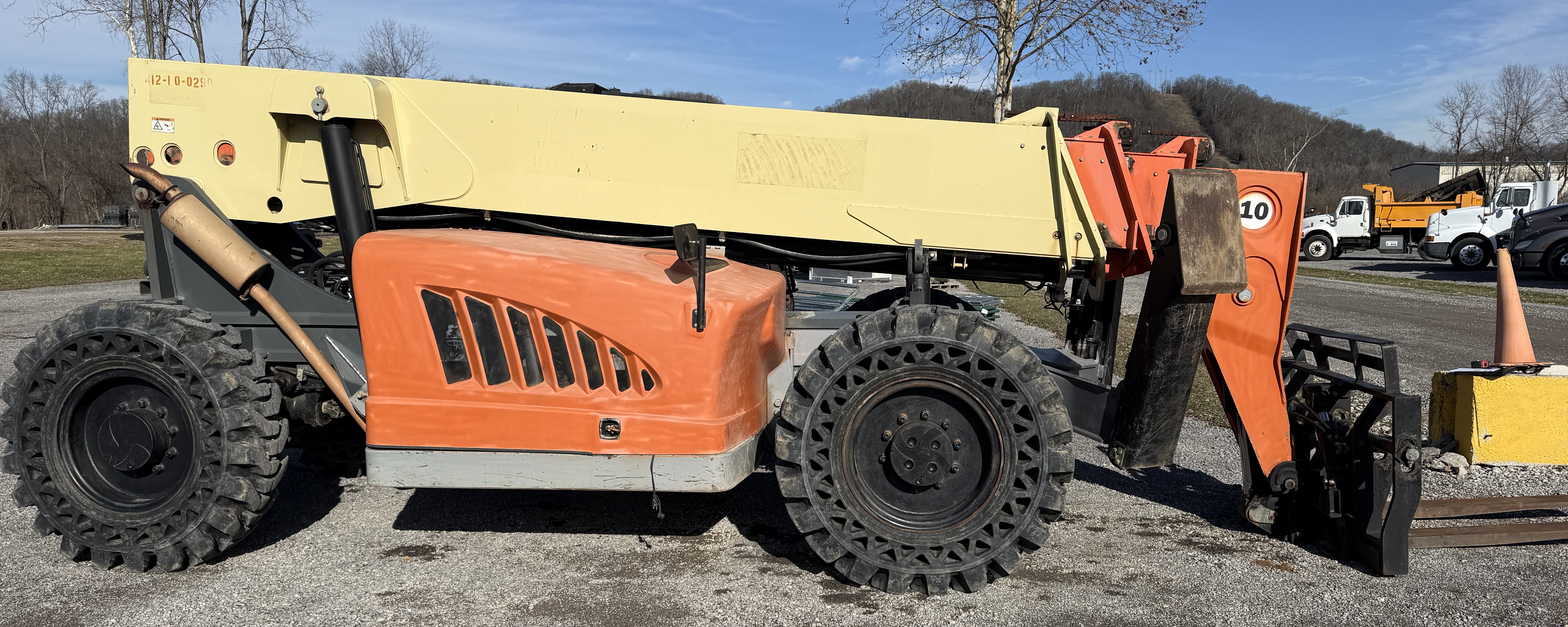 2011 JLG G10-55A - view 8 of 30